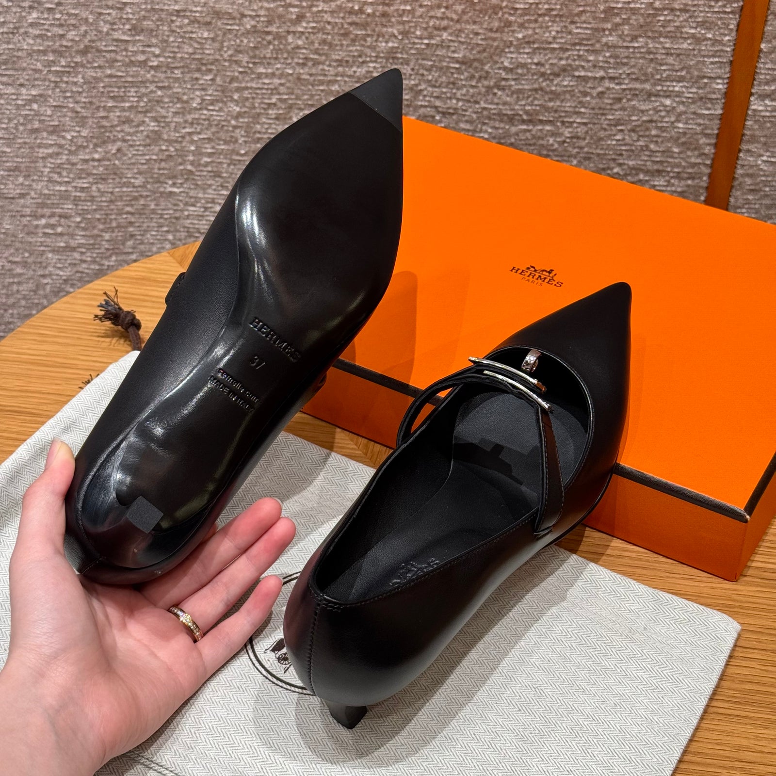 에르메스 kiara 40 펌프스