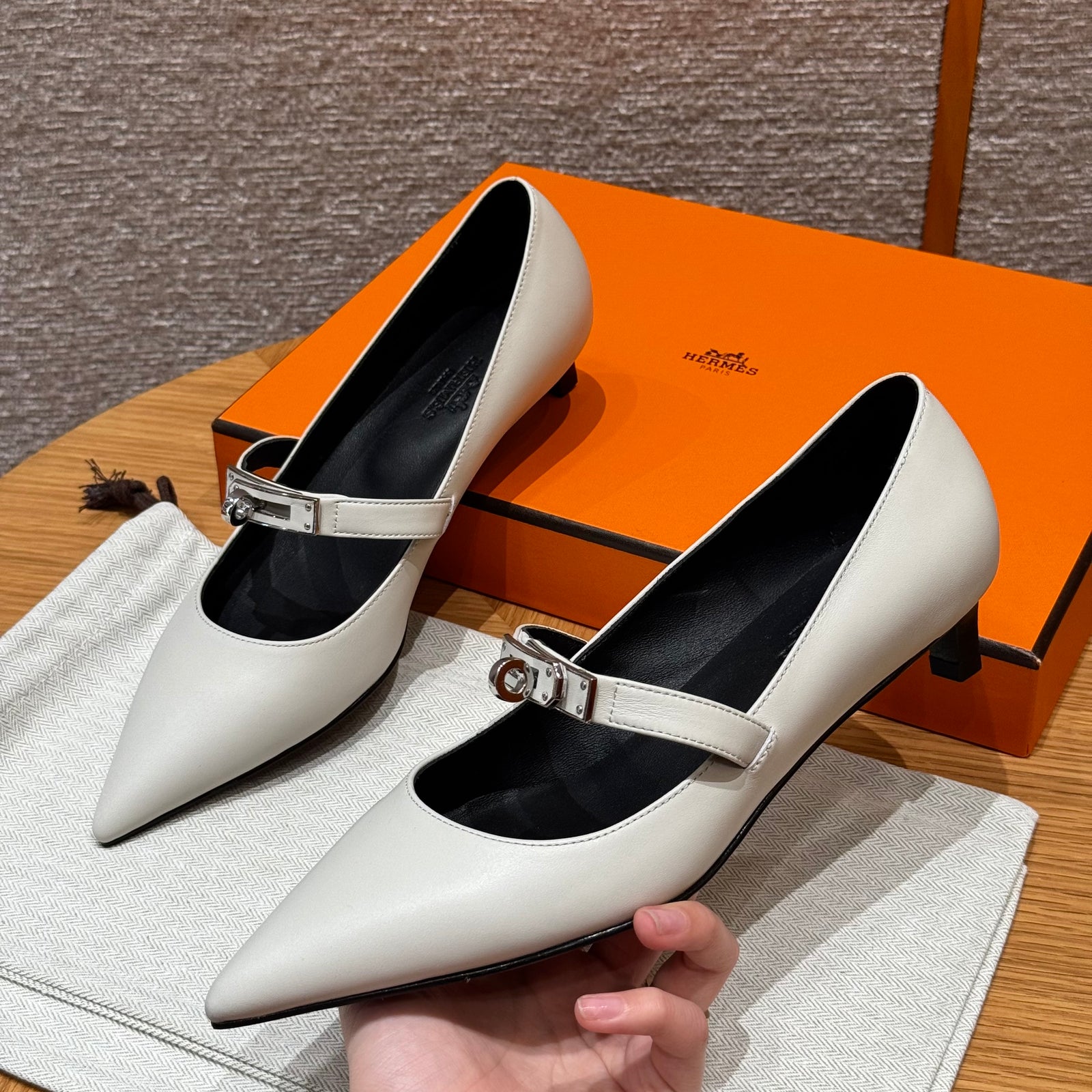 에르메스 kiara 40 펌프스