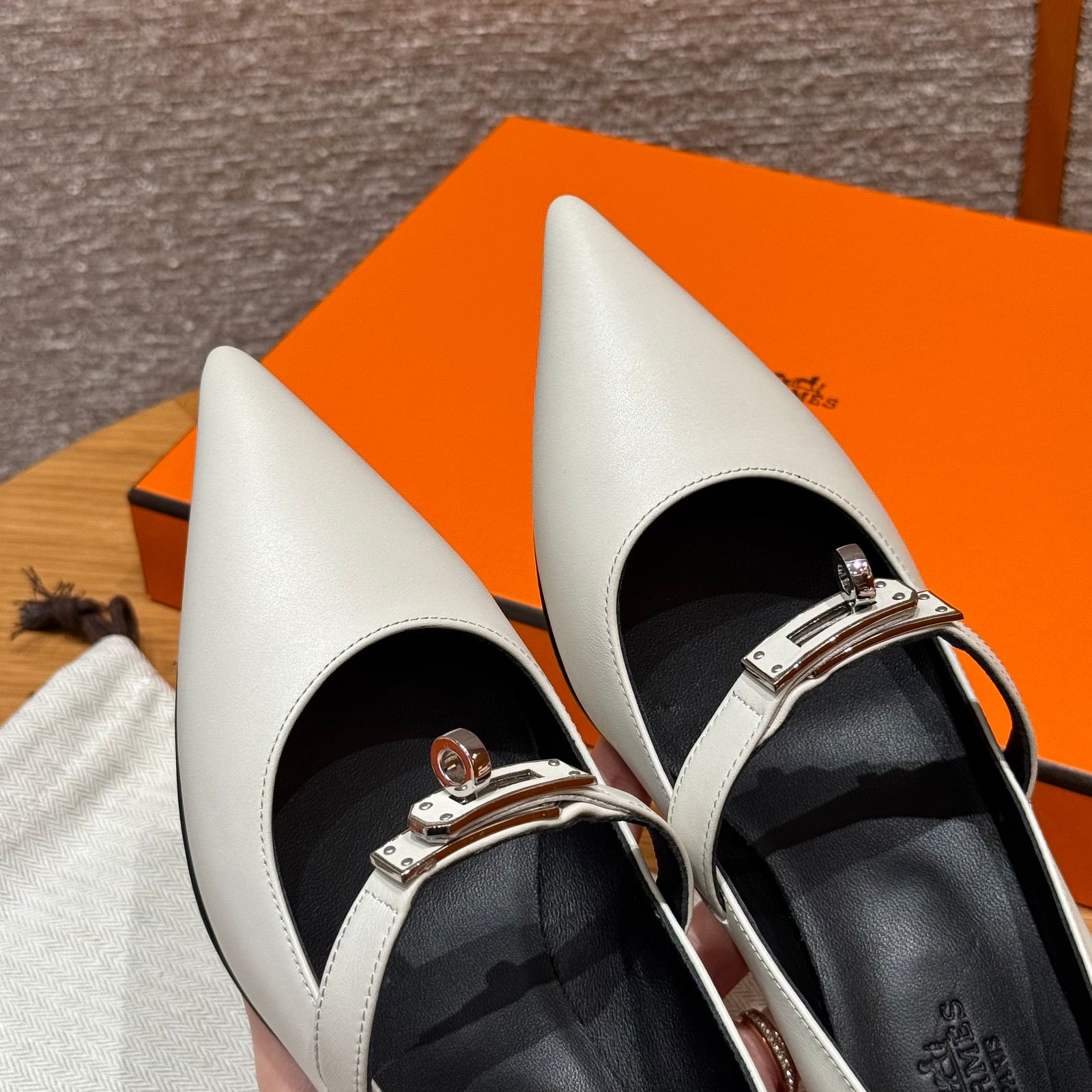 에르메스 kiara 40 펌프스