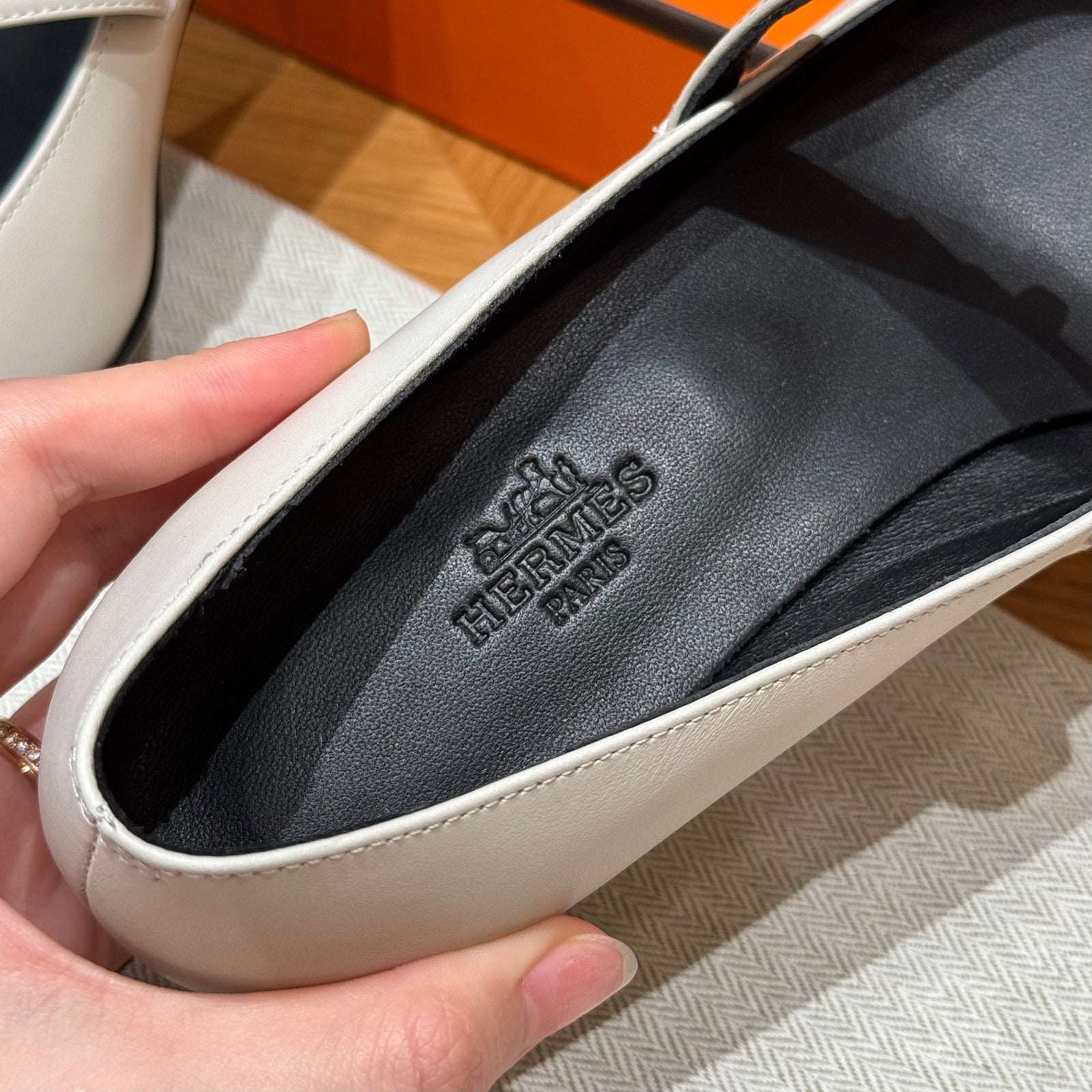 에르메스 kiara 40 펌프스