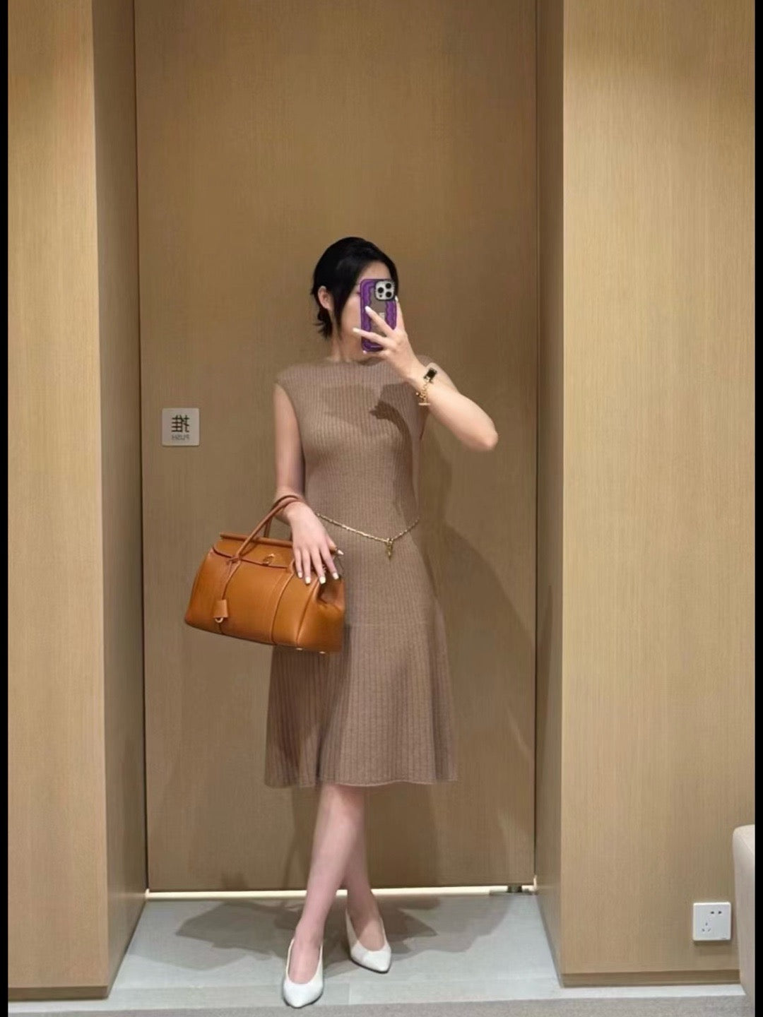 로로피아나 룸백 L32