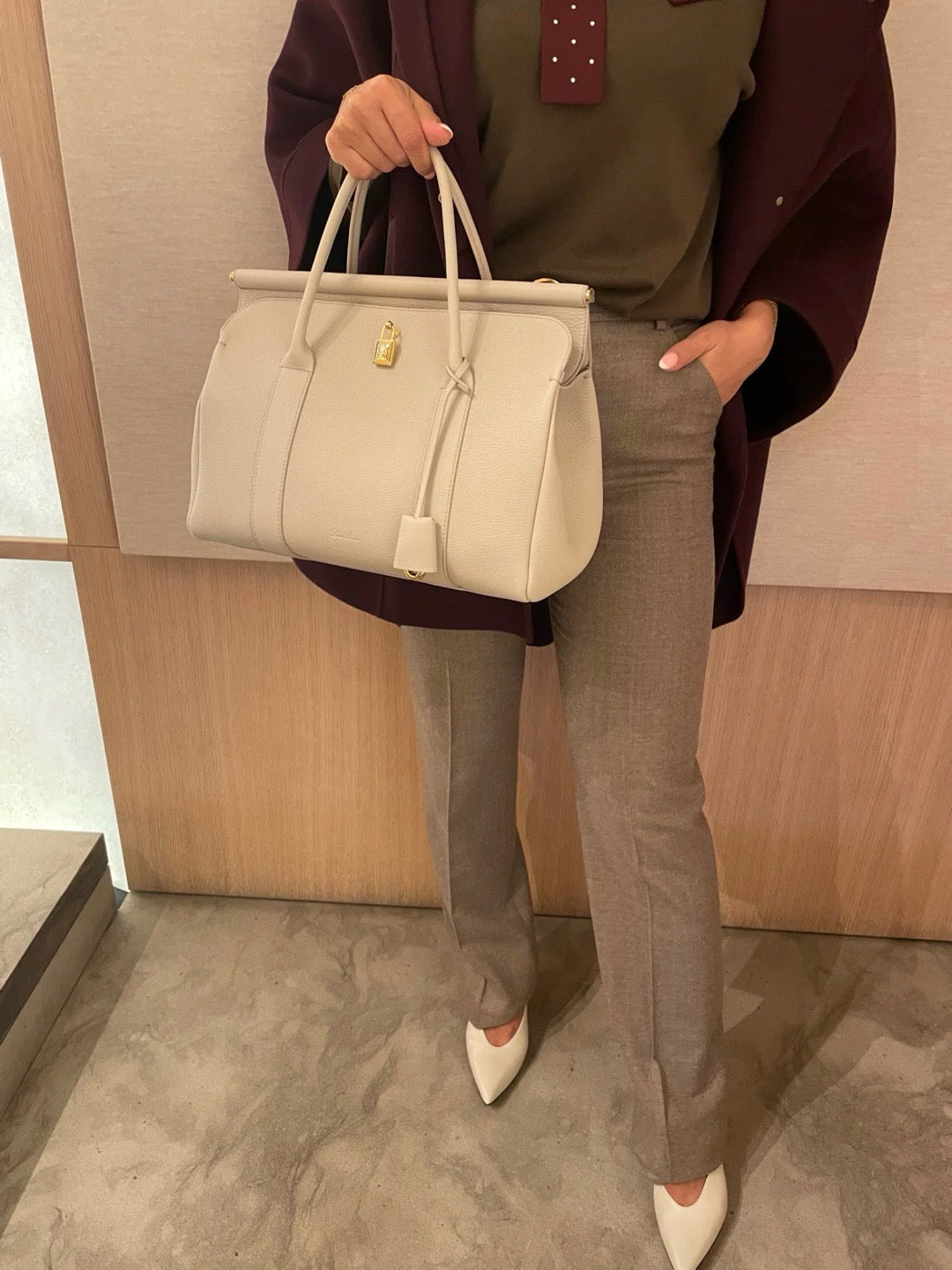 로로피아나 룸백 L32