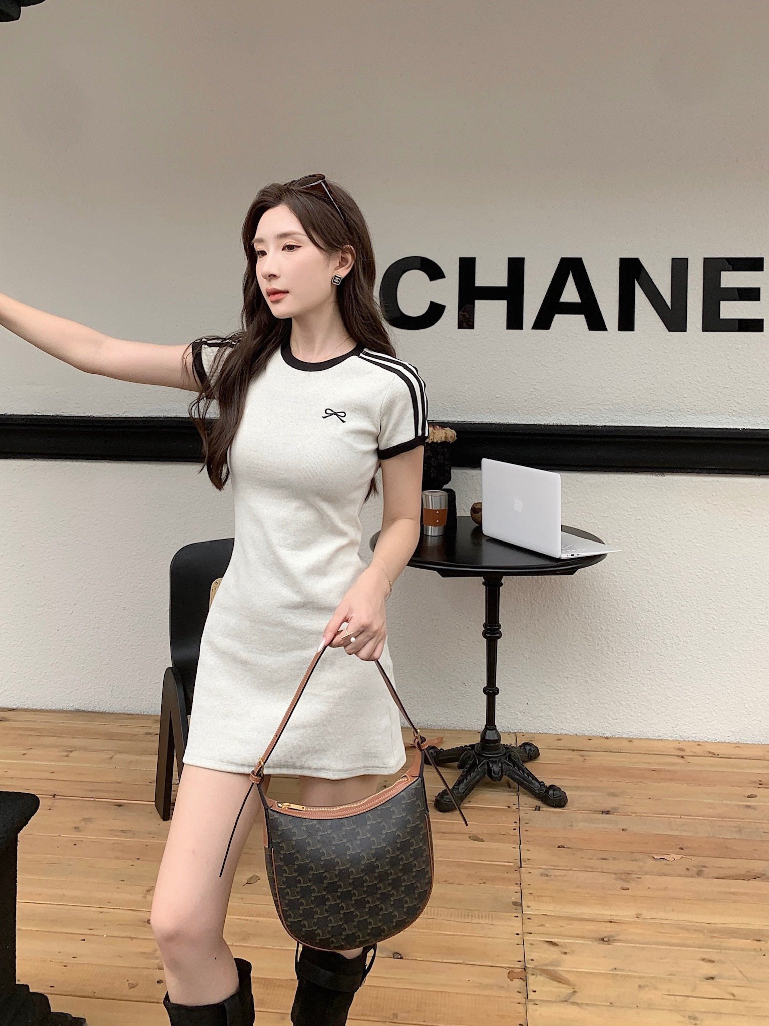 셀린느 엘로이즈백 캔버스 스몰