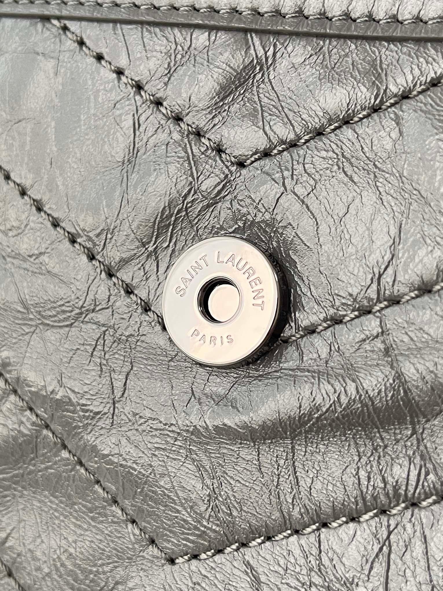 생로랑 니키백 미디움 빈티지 레더