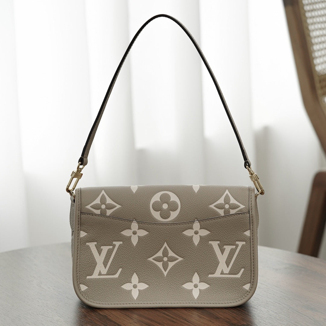 루이비통 앙프렝뜨 다이앤 크림