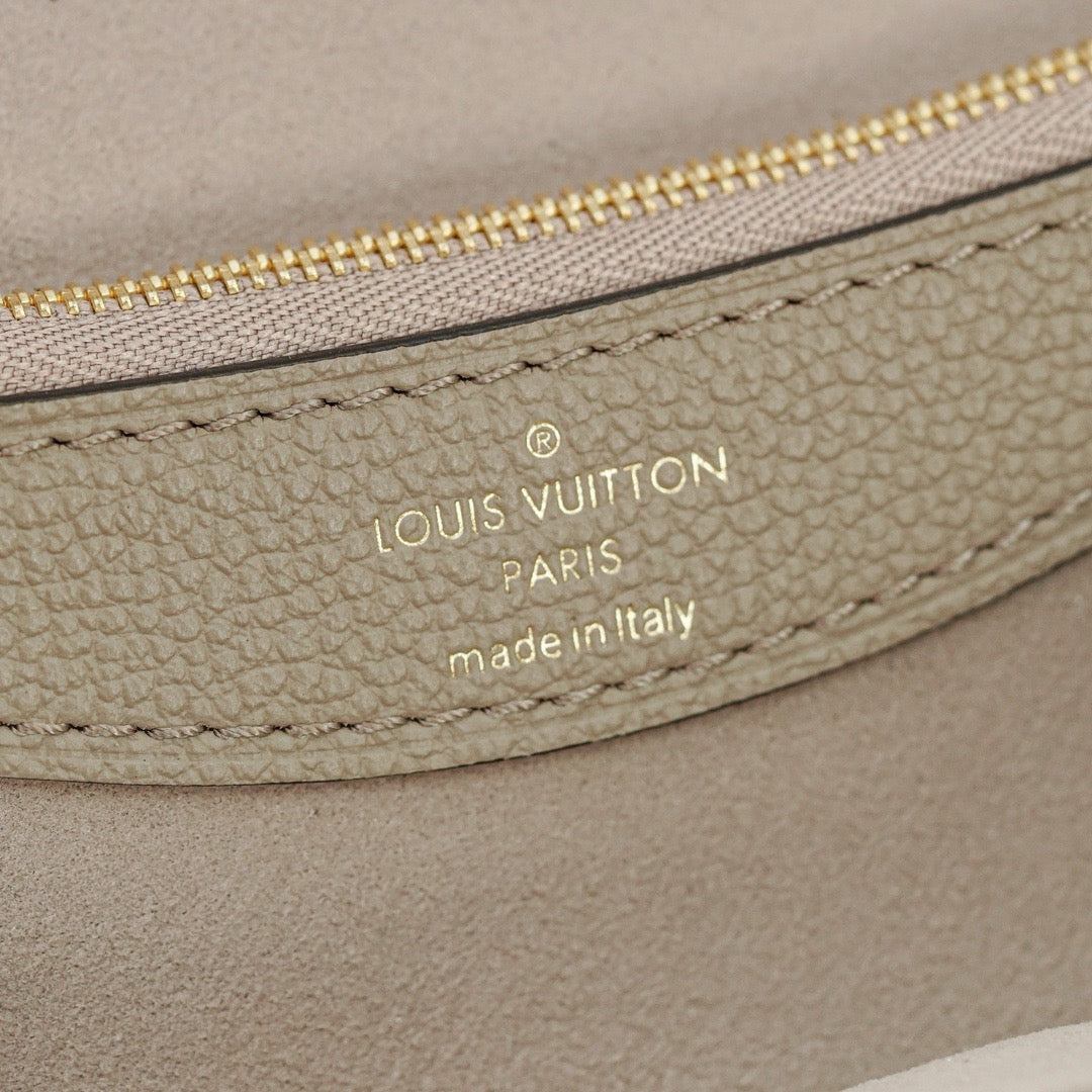 루이비통 앙프렝뜨 다이앤 크림