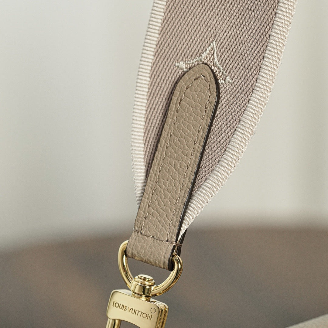 루이비통 앙프렝뜨 다이앤 크림