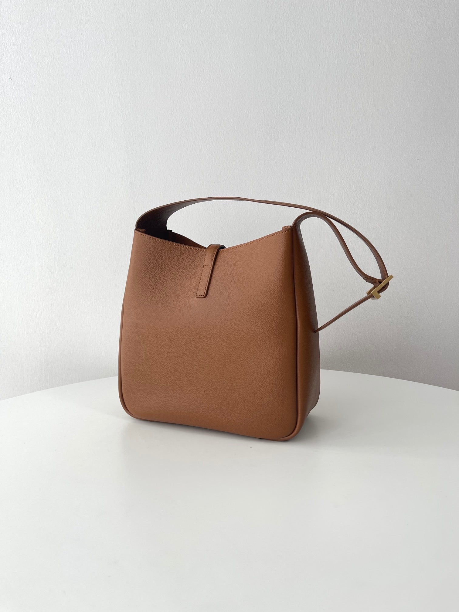 생로랑 LE 5À7 호보 스몰