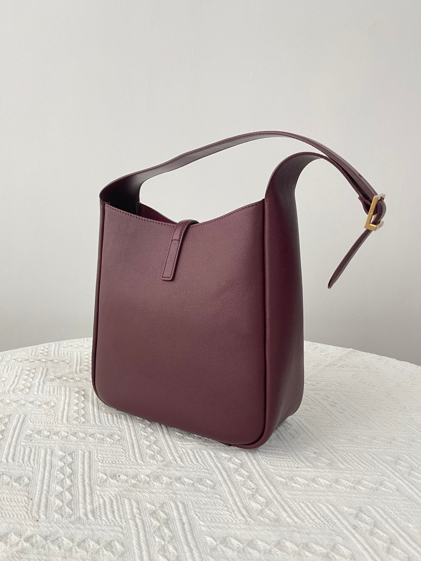 생로랑 LE 5À7 호보 스몰