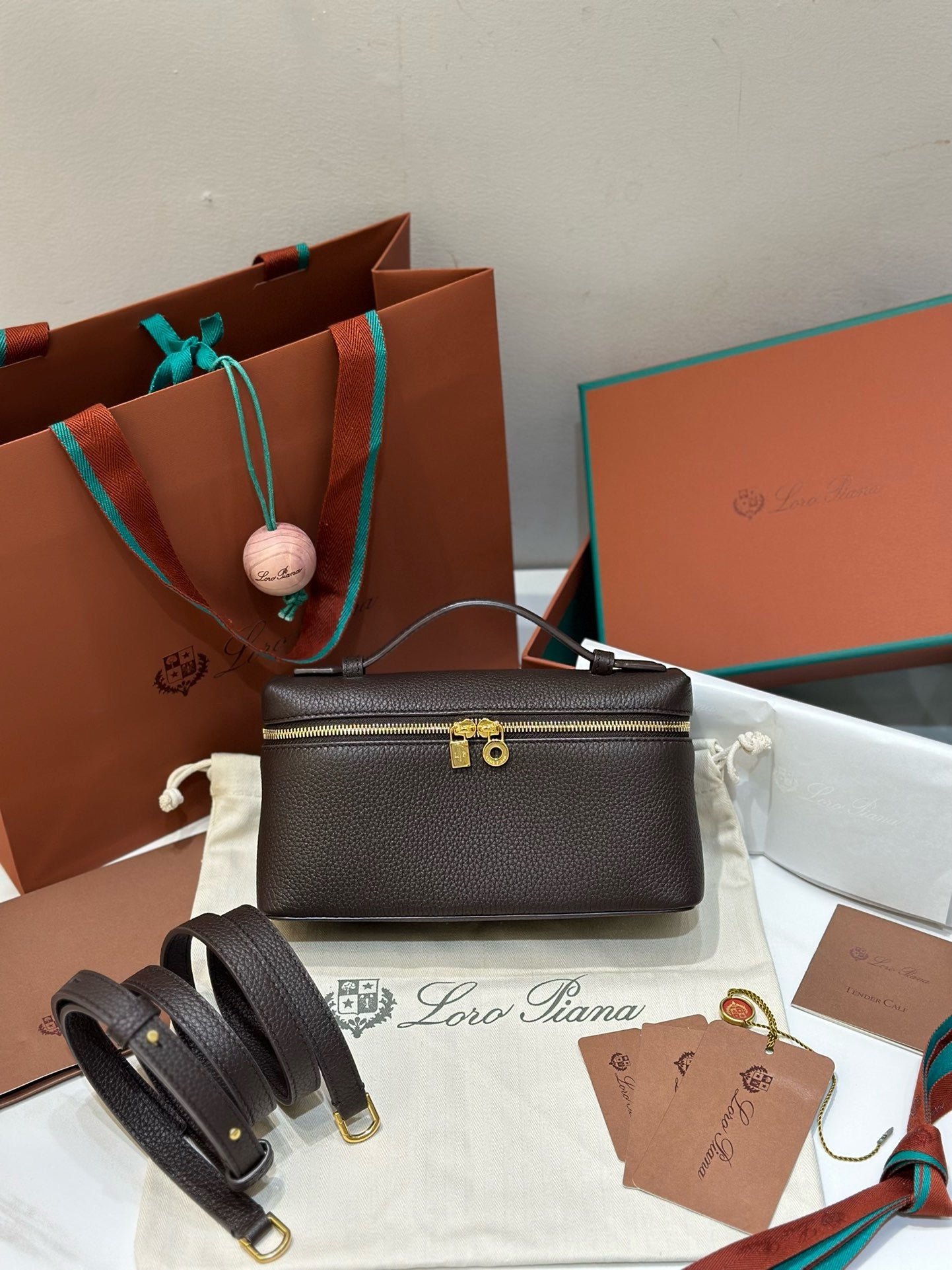 로로피아나 엑스트라 포켓 L19 금장