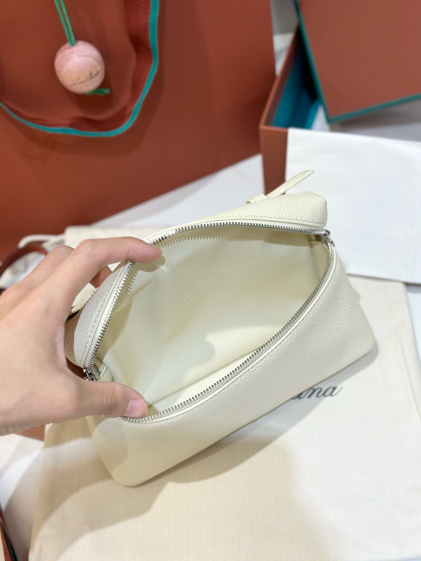 로로피아나 엑스트라 포켓 L19 은장