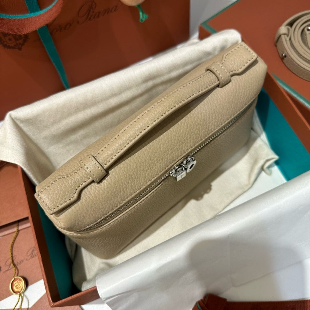 로로피아나 엑스트라 포켓 L19 은장