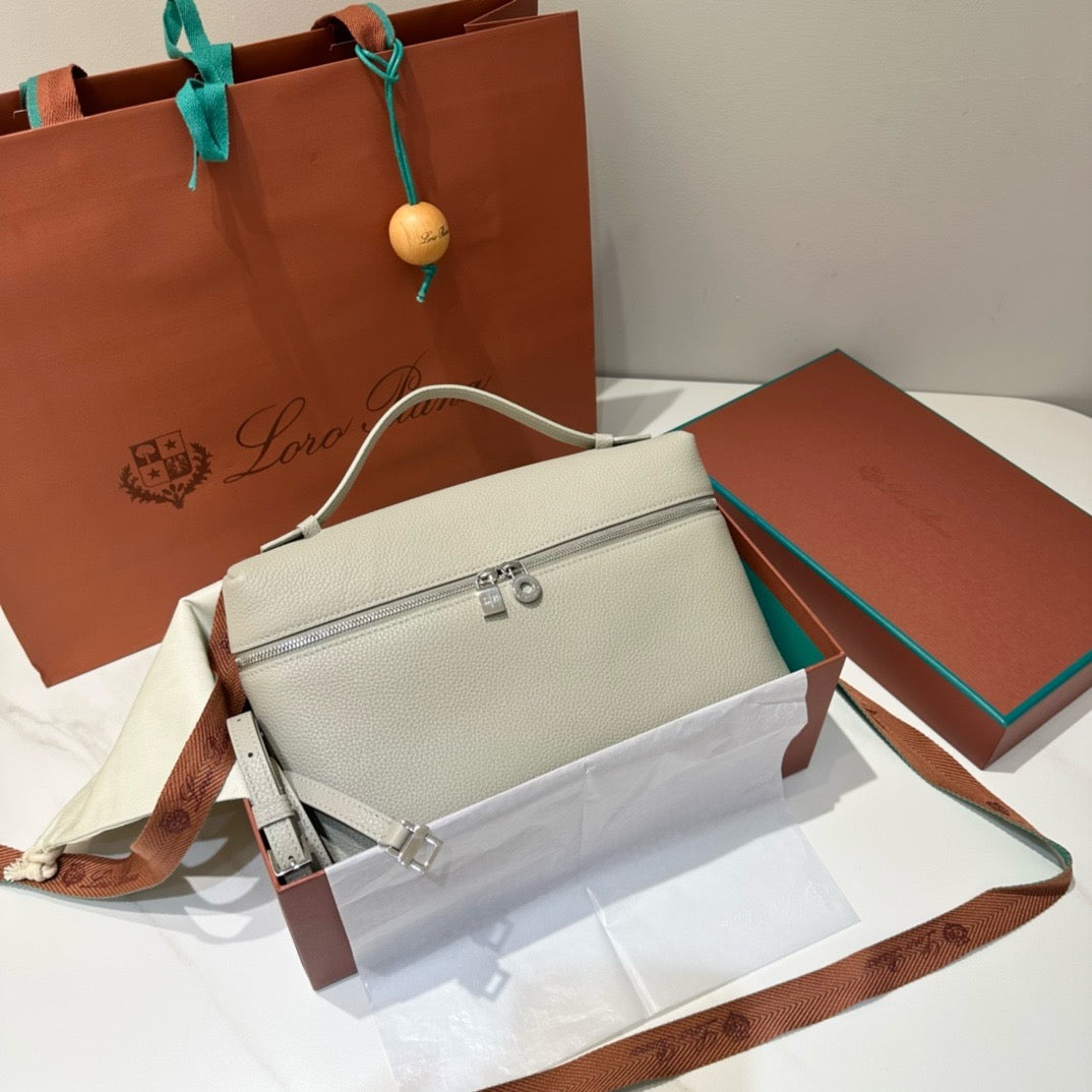 로로피아나 엑스트라백 L27 그레인드 카프스킨