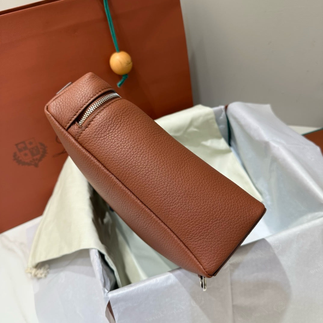 로로피아나 엑스트라포켓 백팩 L23.5