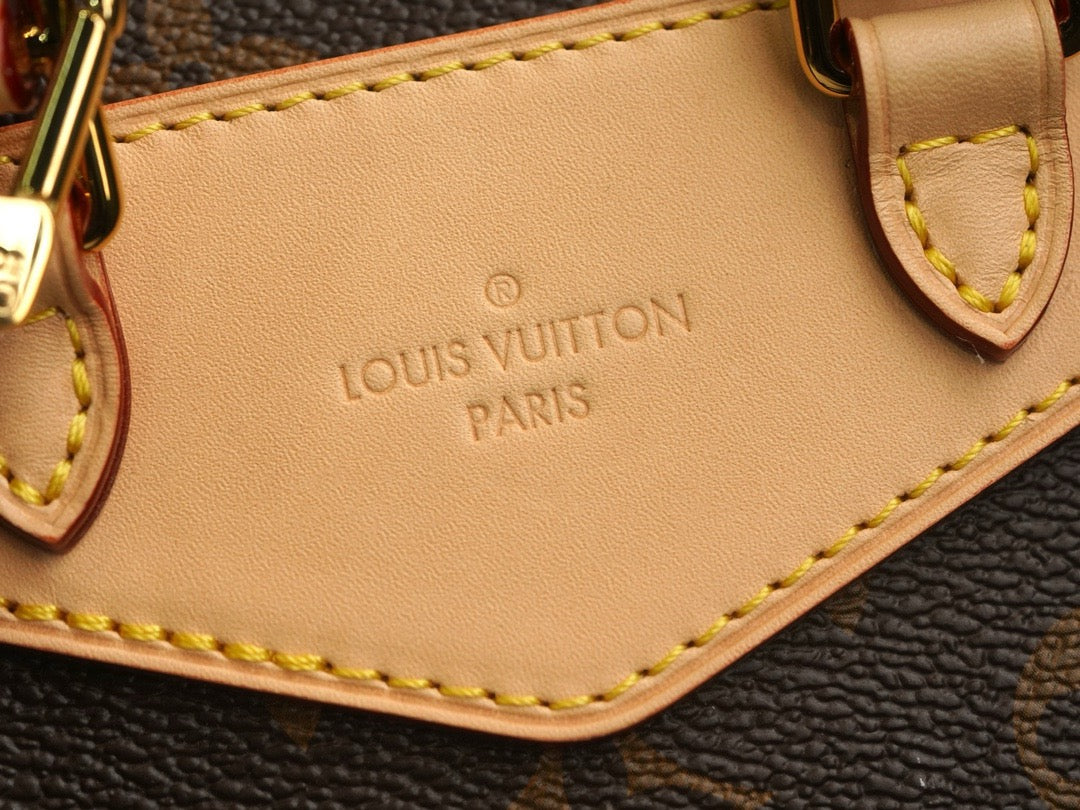 루이비통 익스커션 백팩 PM