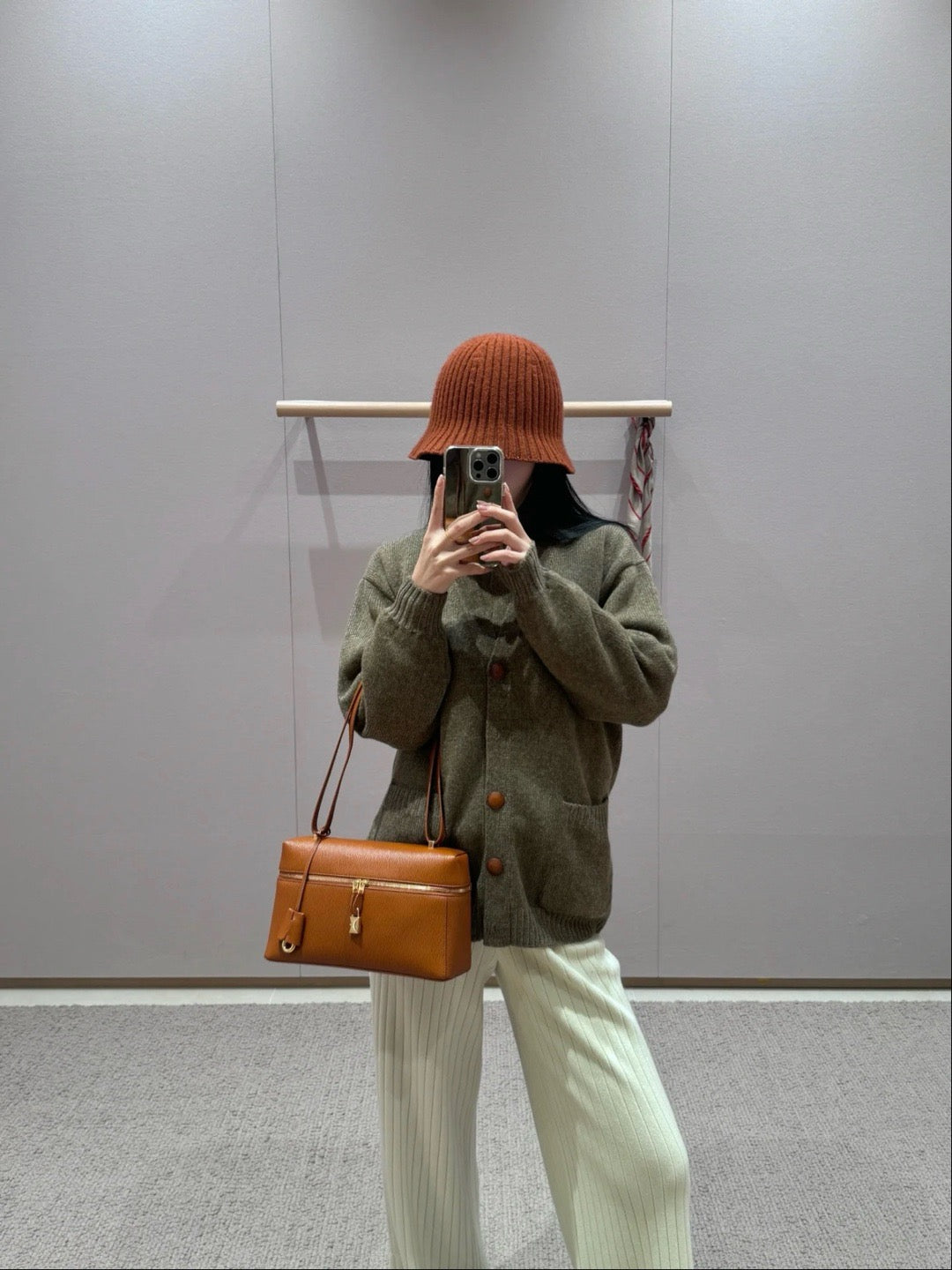 로로피아나 엑스트라백 L27 에비에이션 그레인