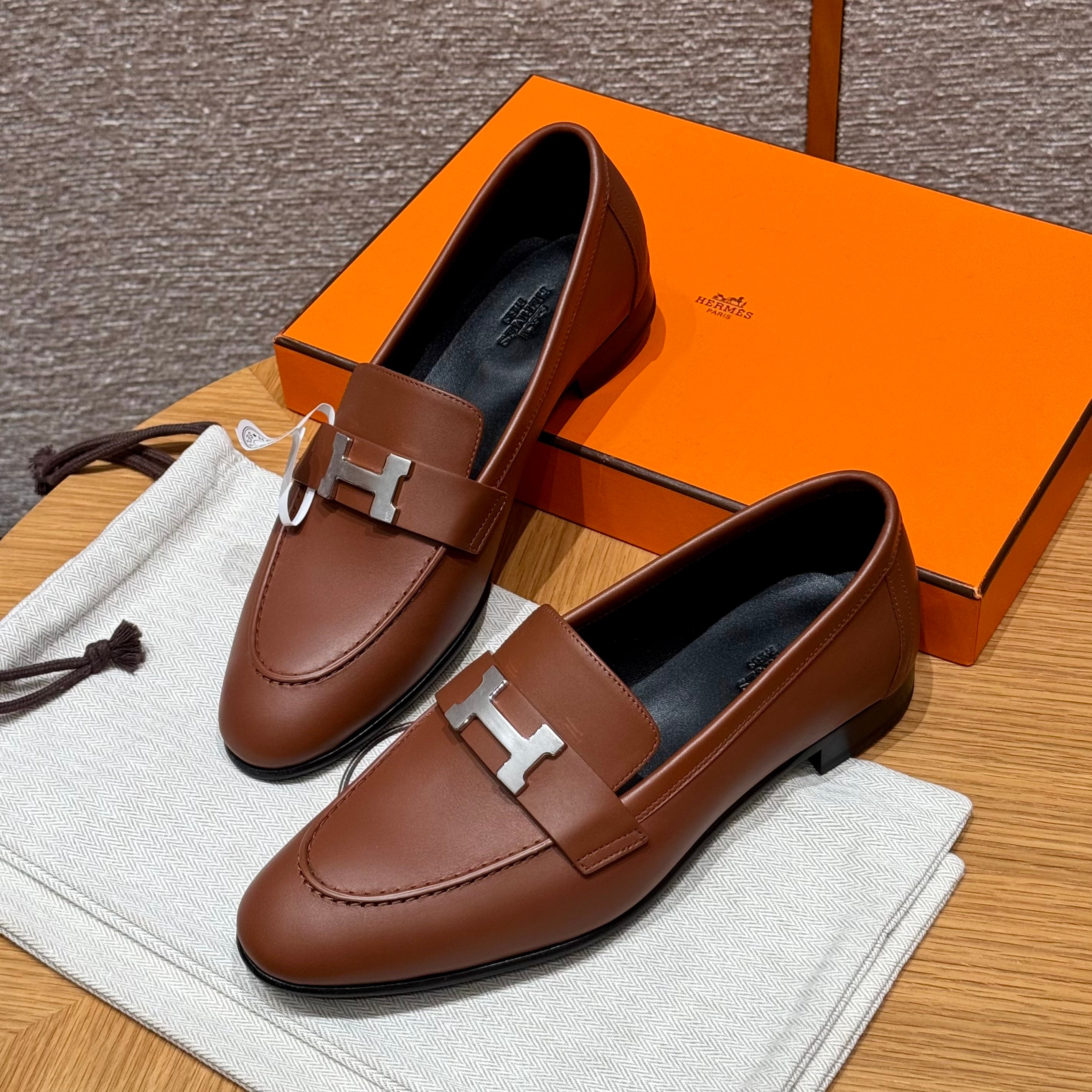 에르메스 Paris 파리 로퍼 은장