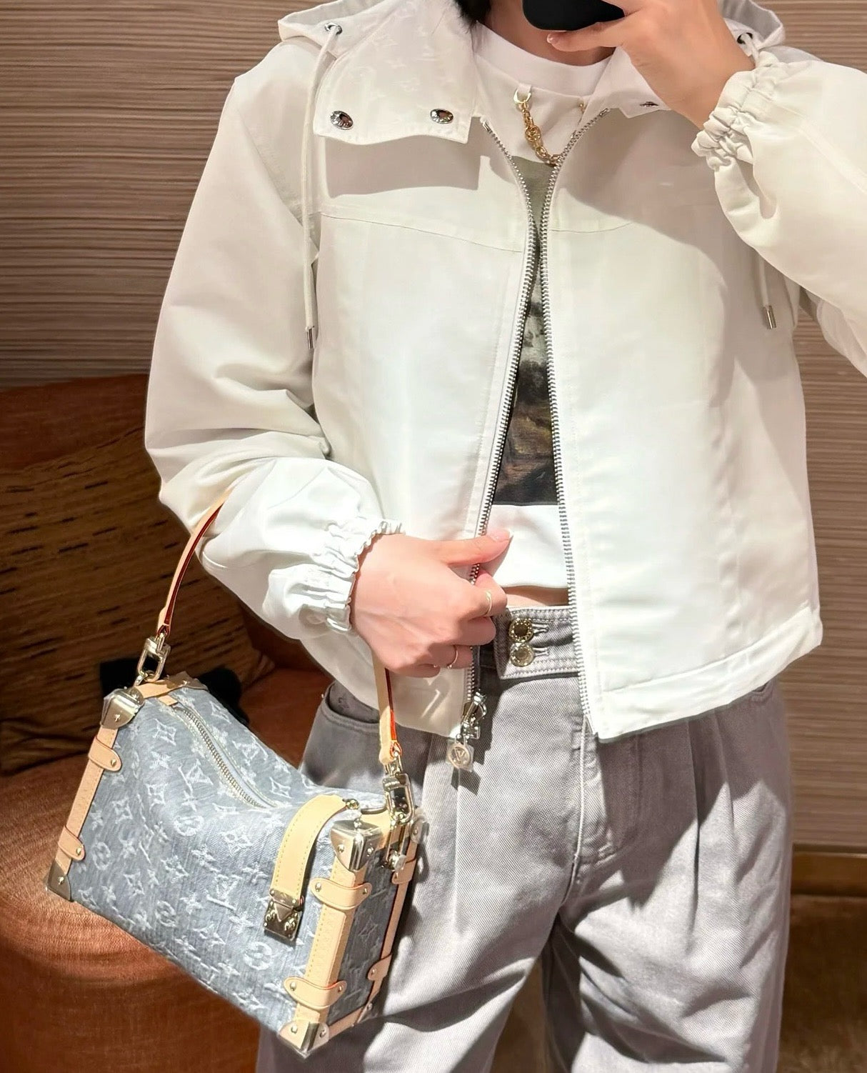 루이비통 워시드 그레이 사이드 트렁크 MM