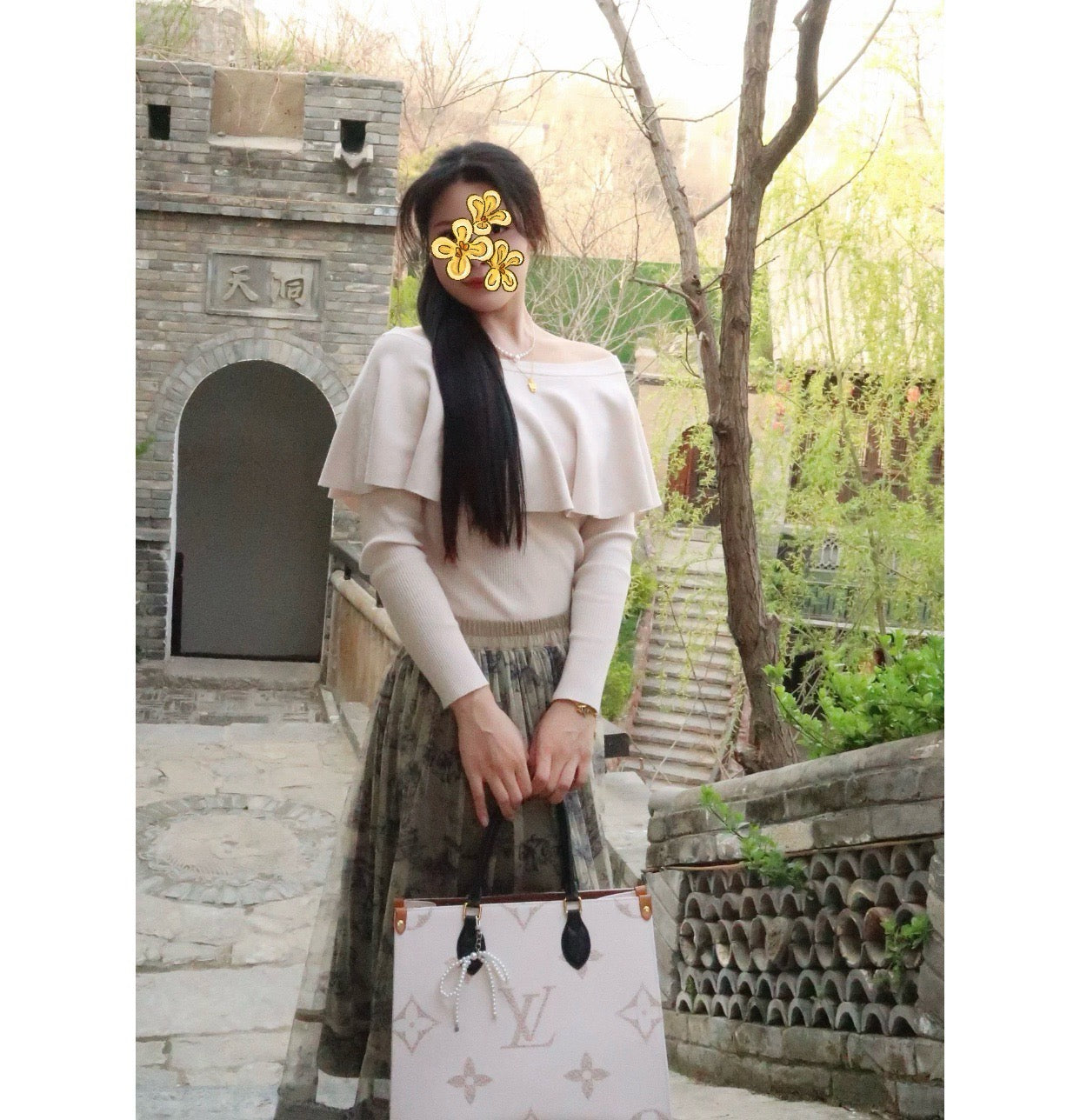 루이비통 온더고 토트백 MM 듄