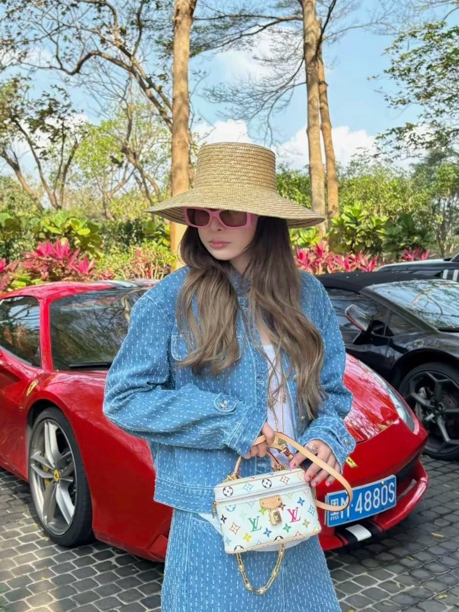 루이비통 무라카미 베니티 체인 파우치