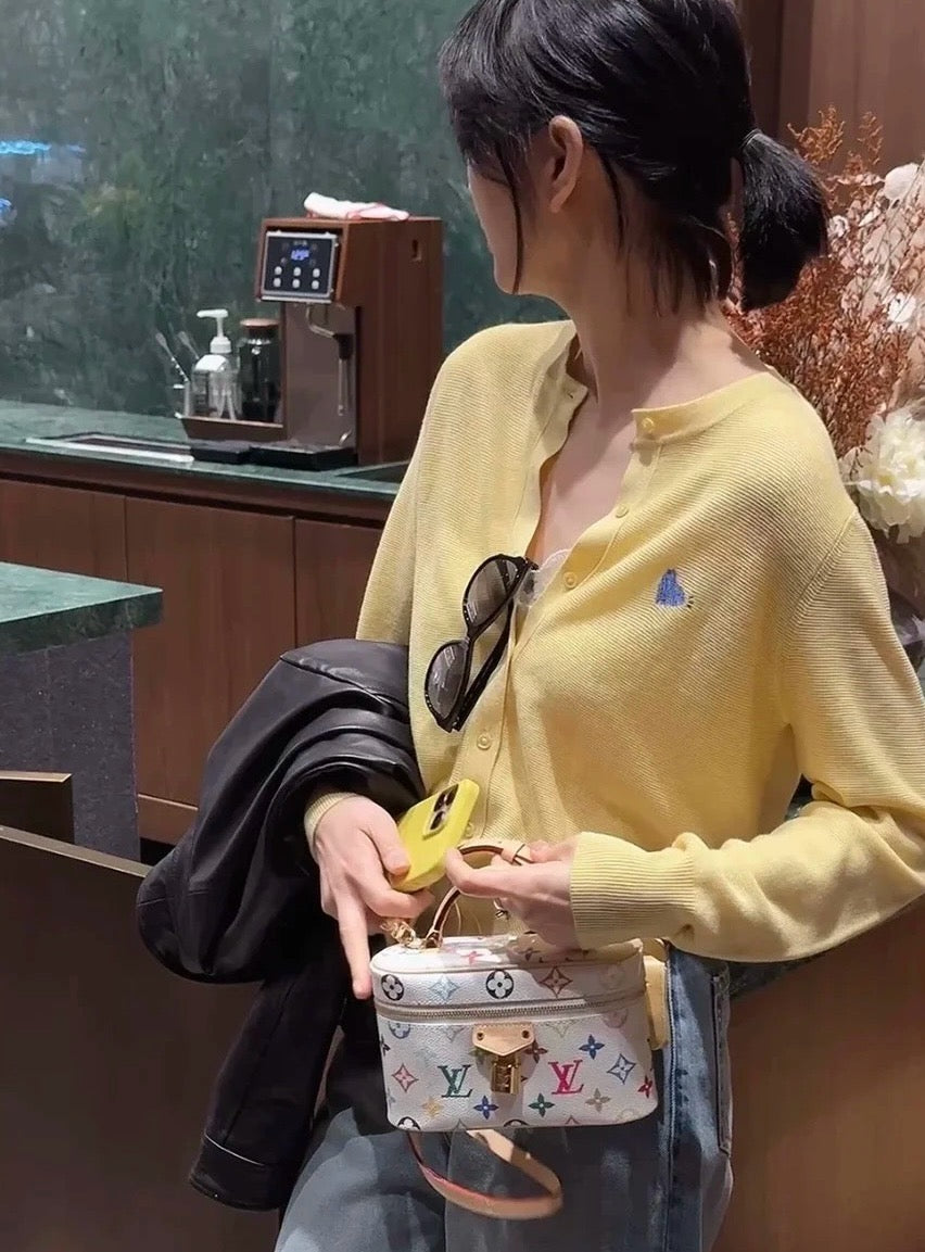 루이비통 무라카미 베니티 체인 파우치