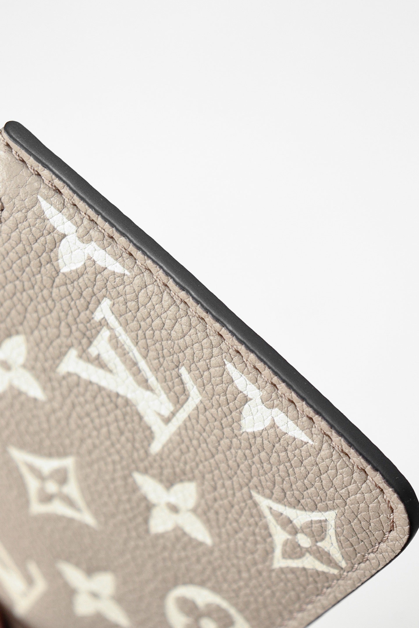 루이비통 앙프렝뜨 바이컬러 올 인 BB