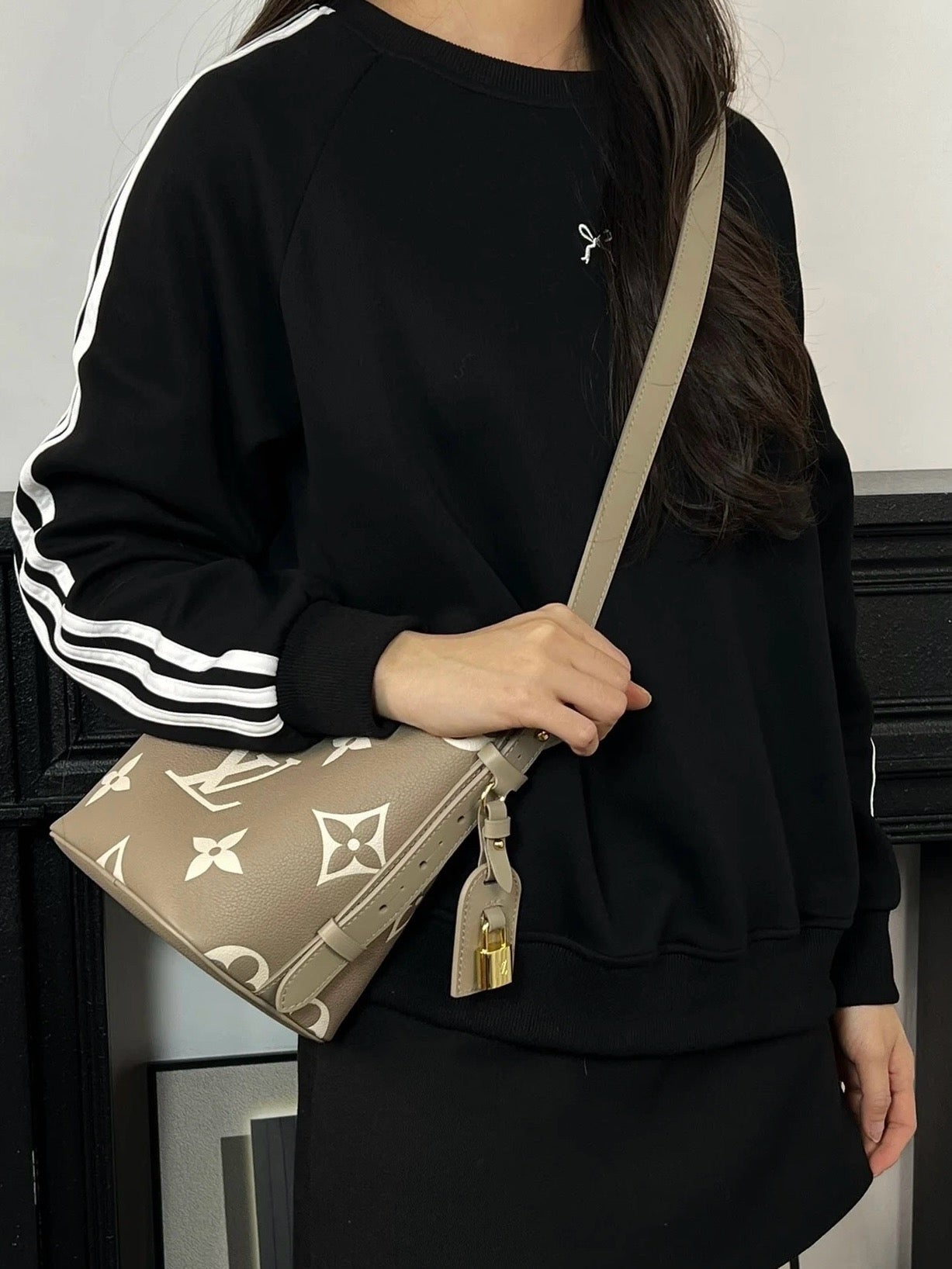루이비통 앙프렝뜨 바이컬러 올 인 BB