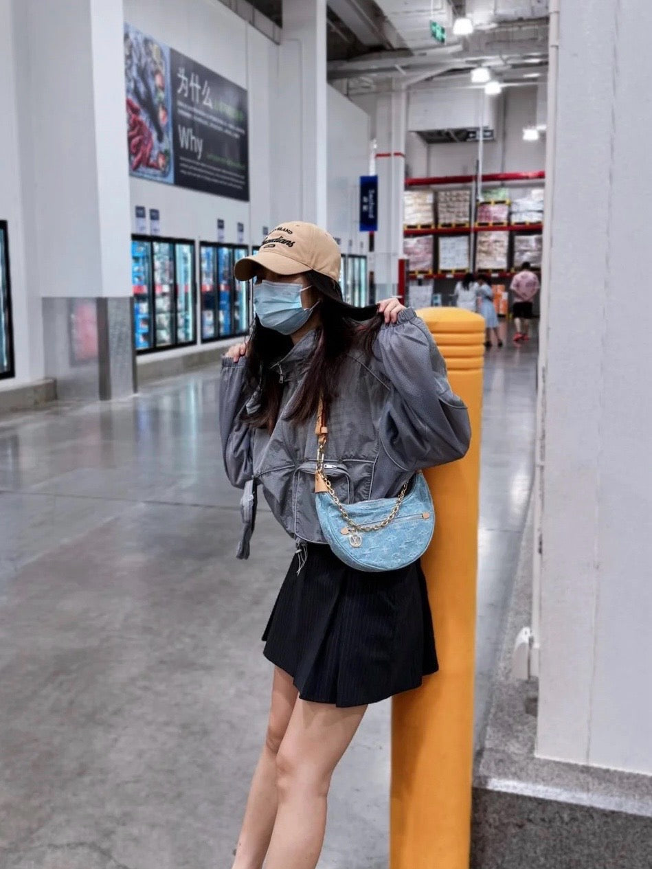 루이비통 데님 모노그램 루프백