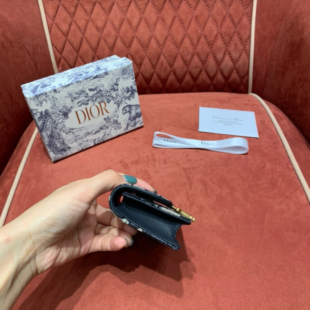 디올 새들 플랩 오블리크 카드