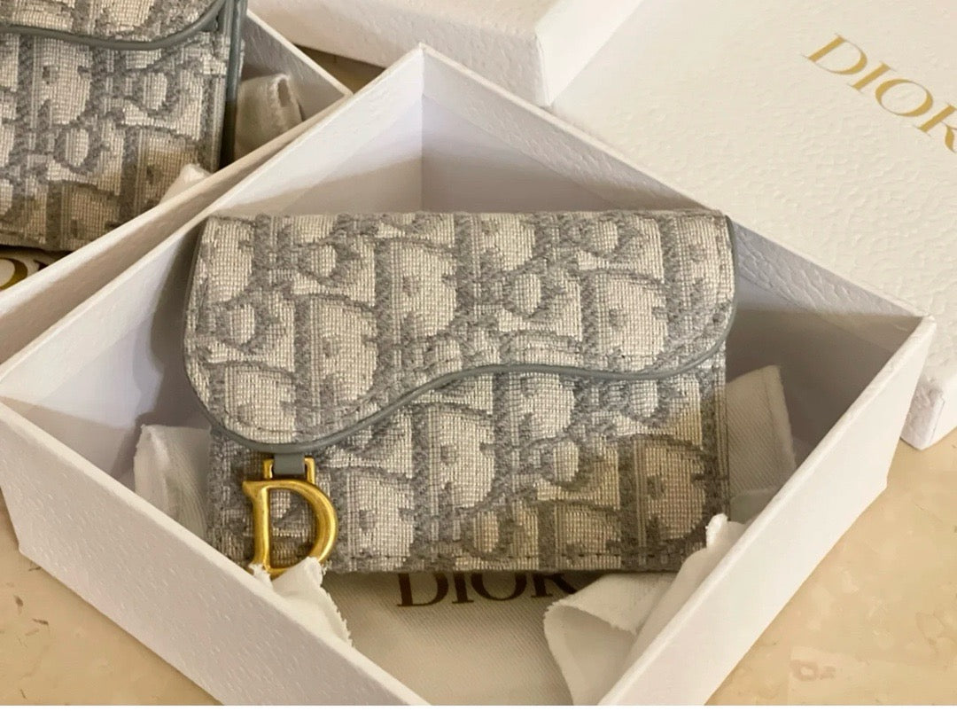 디올 새들 플랩 오블리크 카드