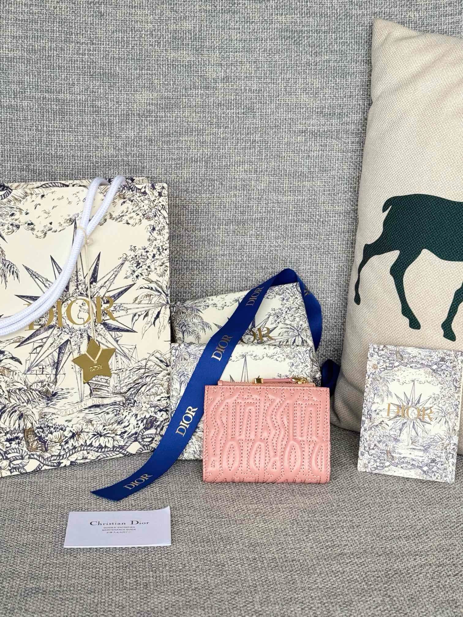 디올 미스 디올 달리아 울오버 지갑