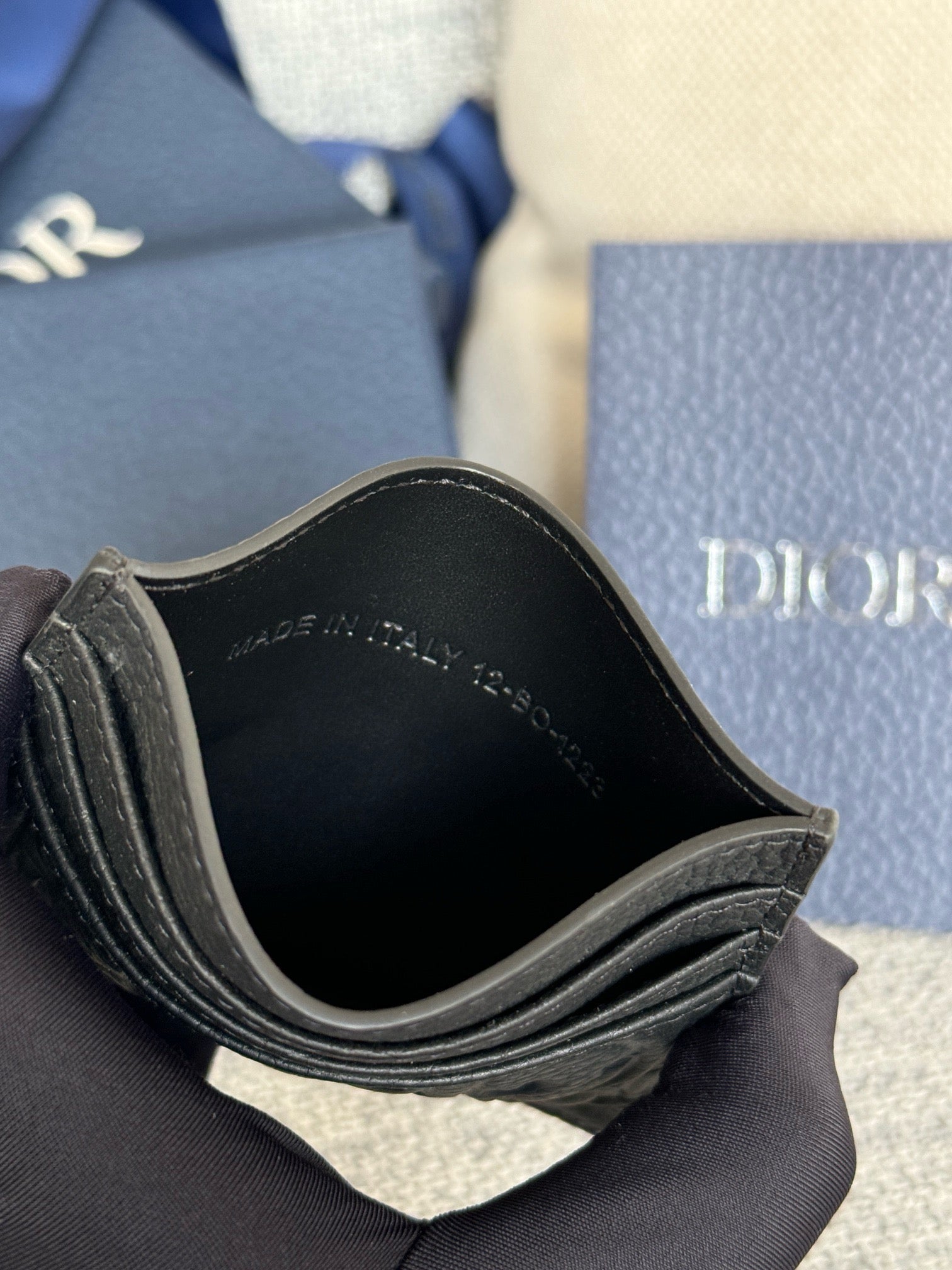 디올 그래비티 카드 홀더