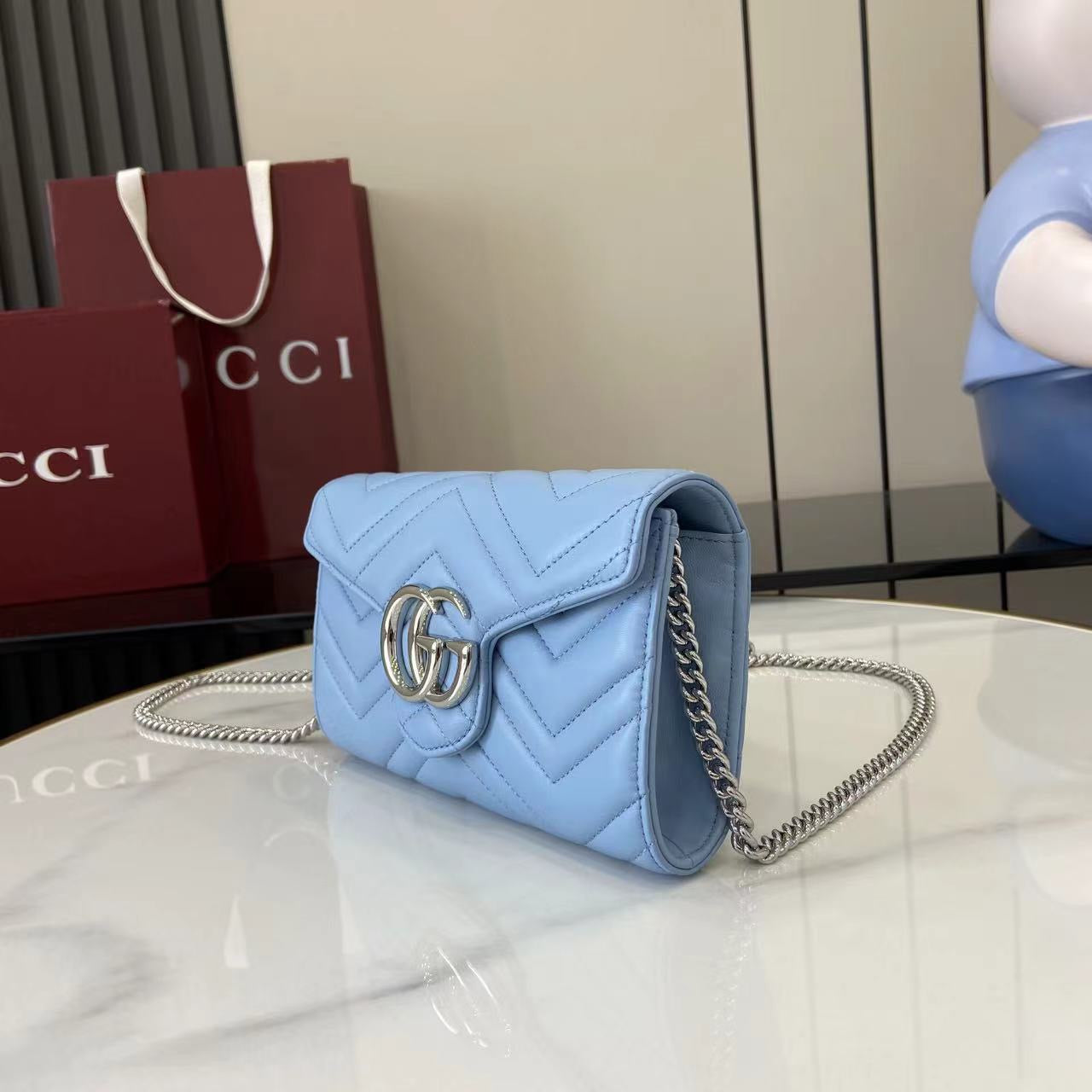 구찌 GG 마몬트 체인 달린 지갑