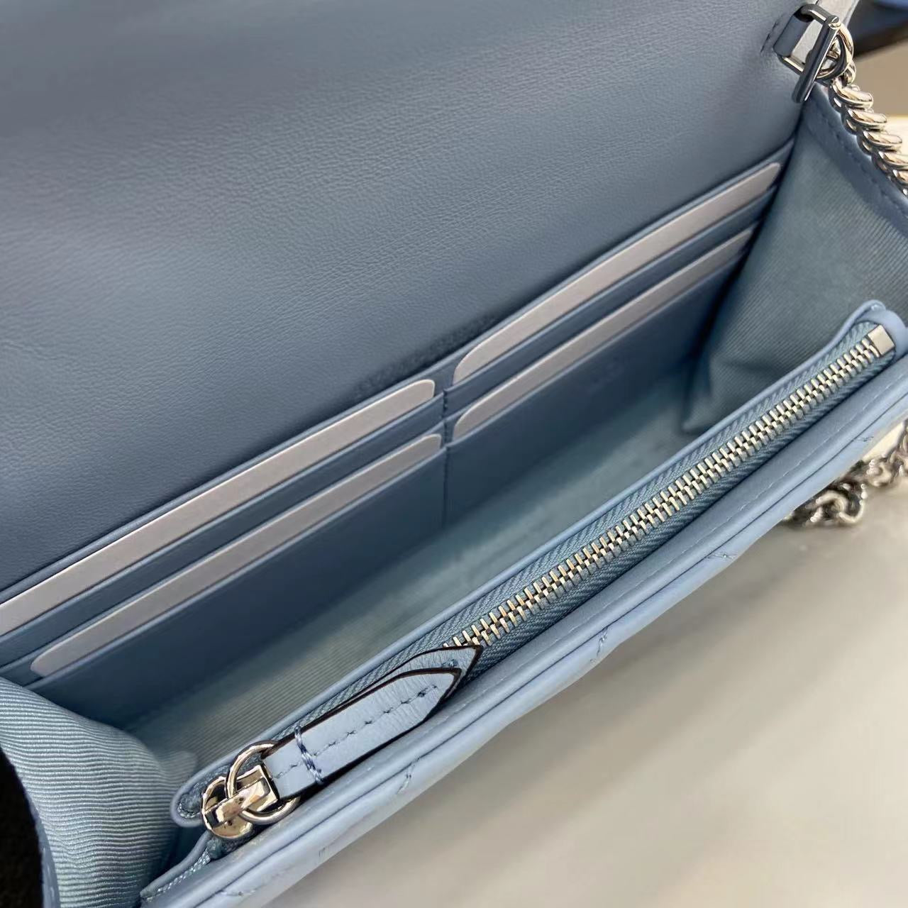 구찌 GG 마몬트 체인 달린 지갑