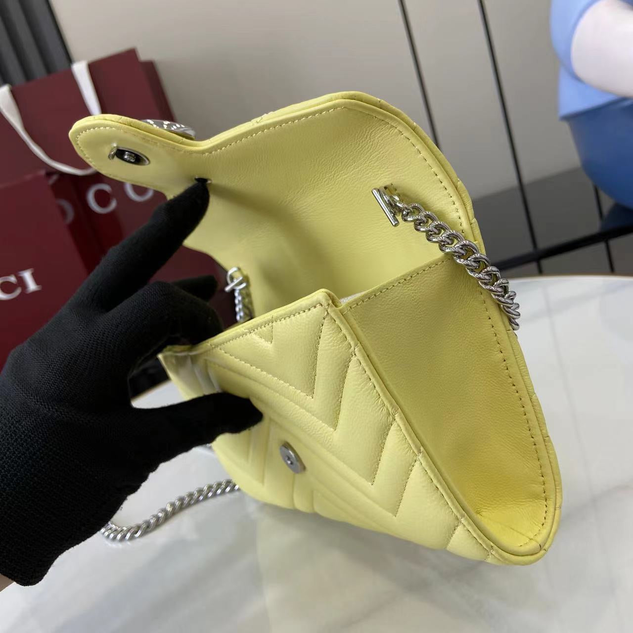 구찌 GG 마몬트 체인 달린 지갑