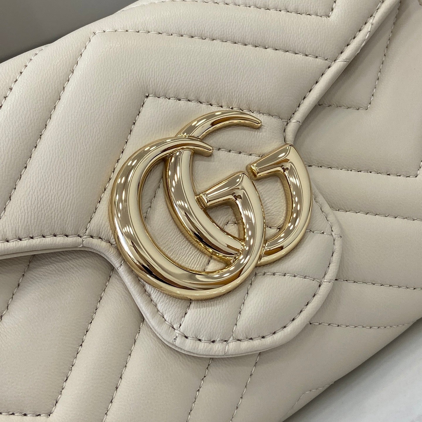 구찌 GG 마몬트 체인 달린 지갑