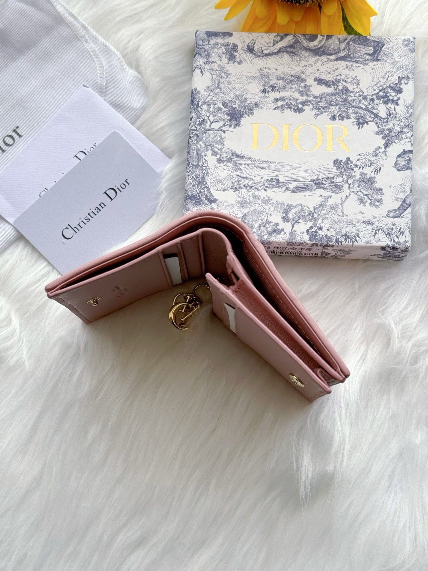 디올 레이디 반지갑