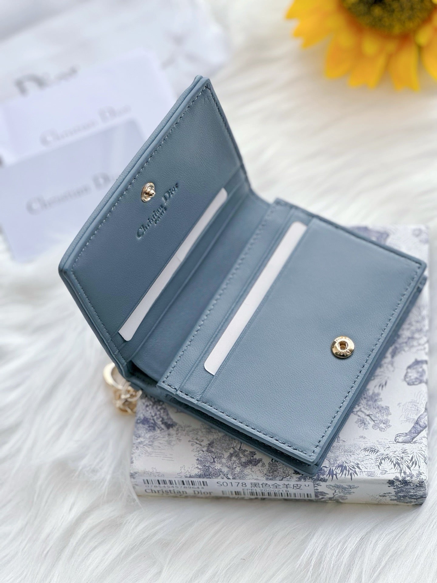 디올 레이디 반지갑