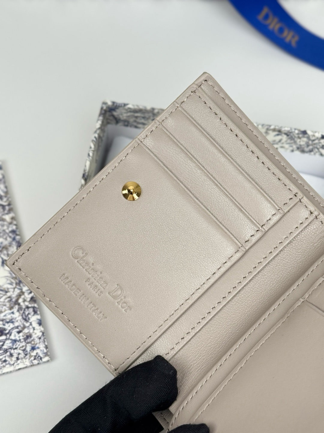 디올 레이디 달리아 지갑