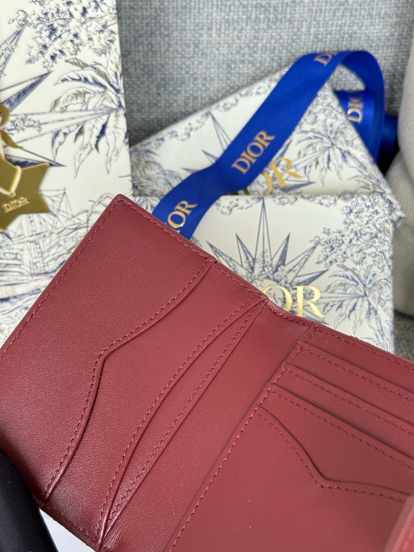 디올 카로 단델리온 카드 지갑