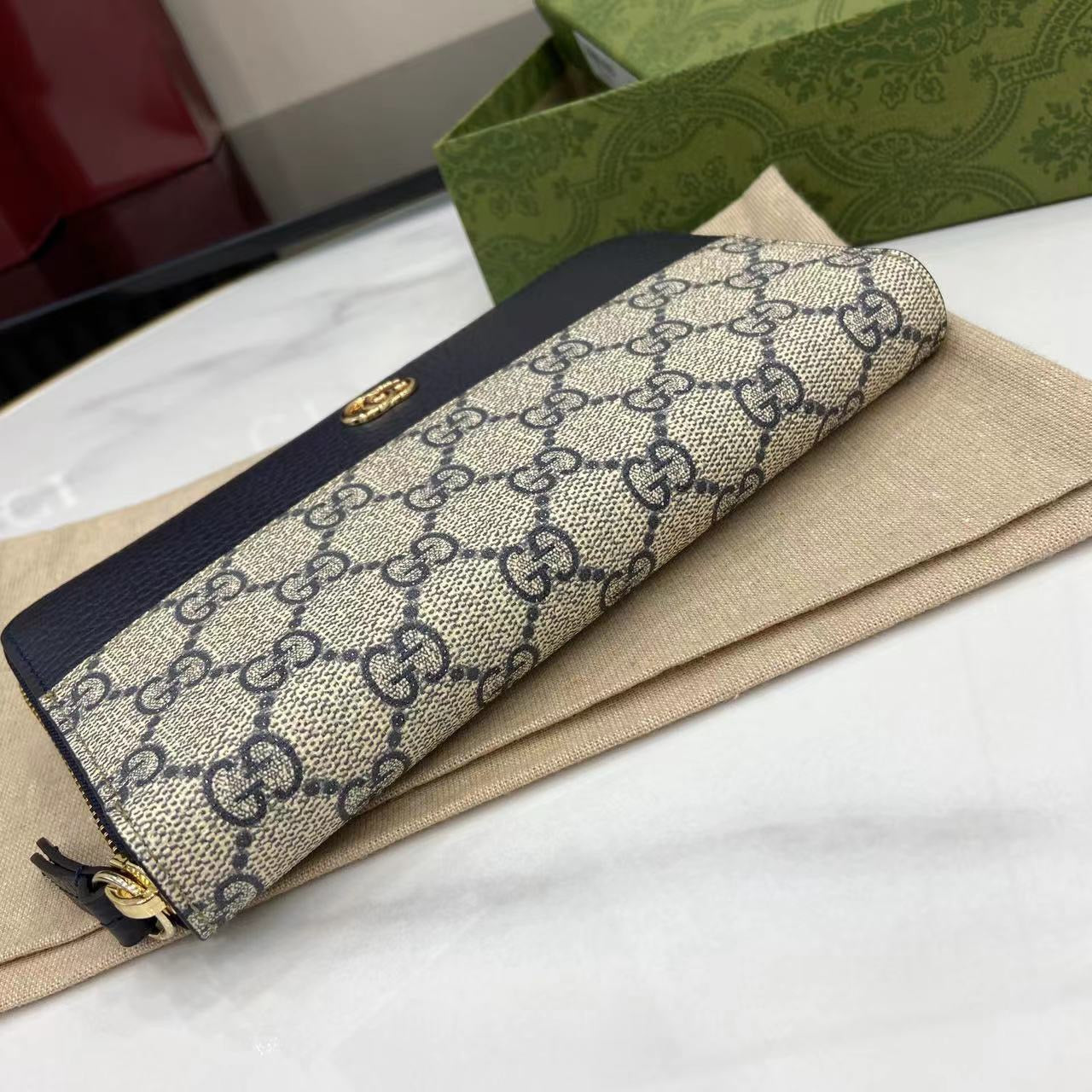 구찌 GG 마몽트 지퍼 장지갑 캔버스