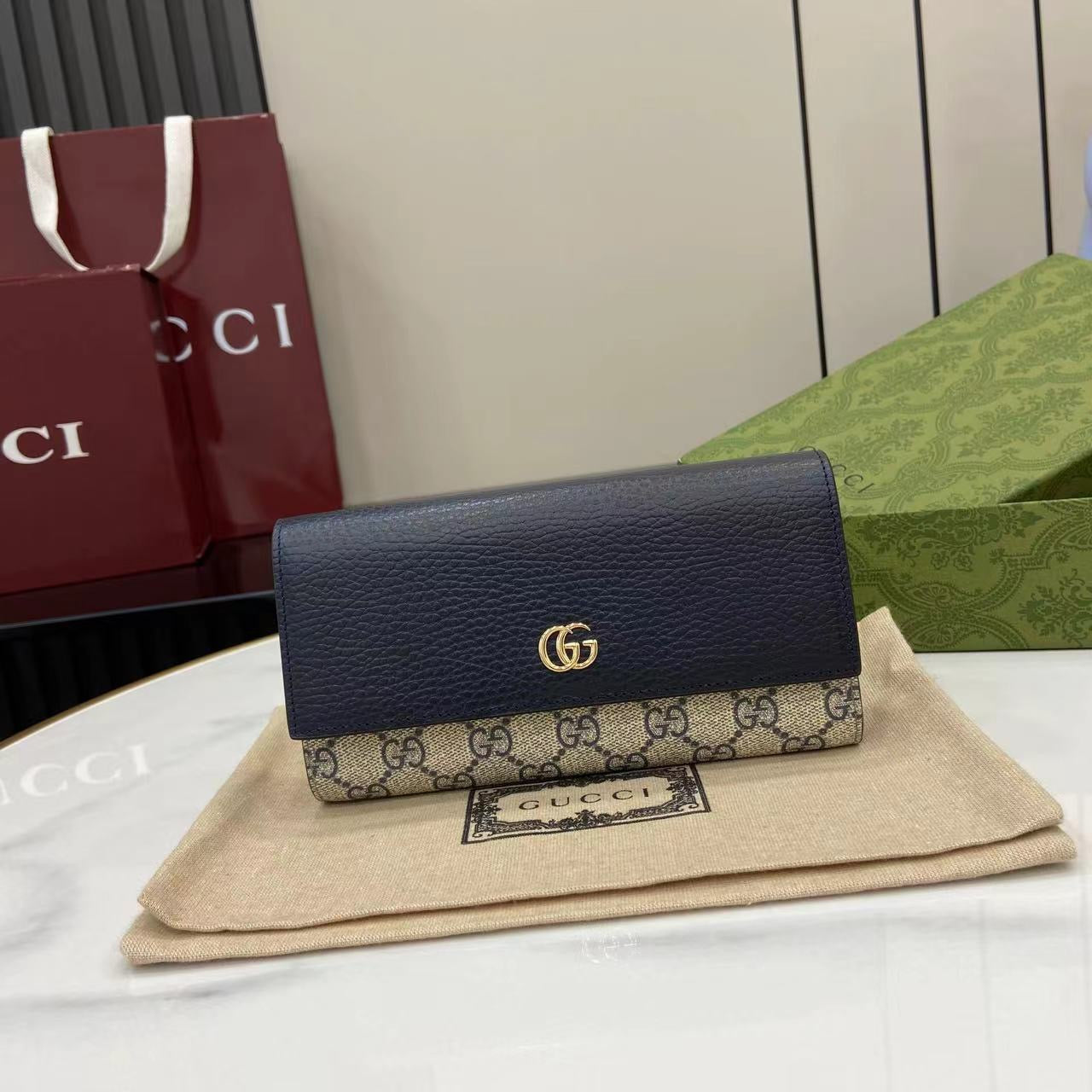 구찌 GG 마몬트 레더 장지갑