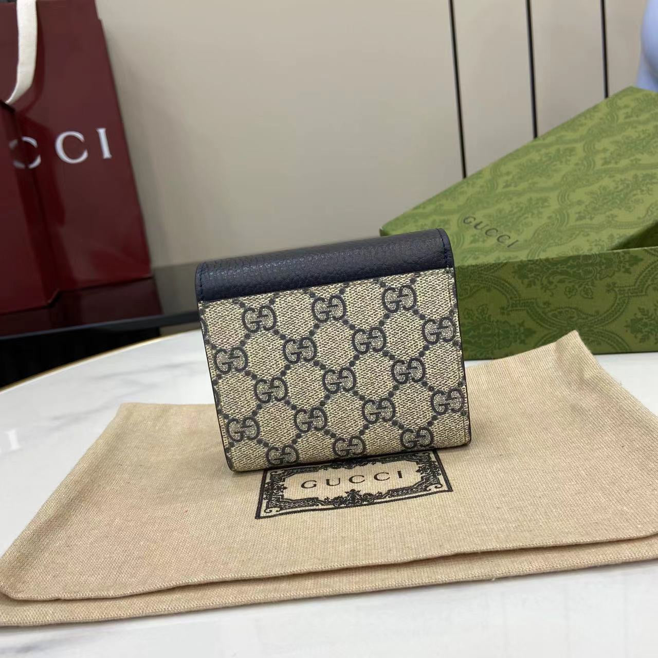 구찌 GG 마몬트 레더 지갑