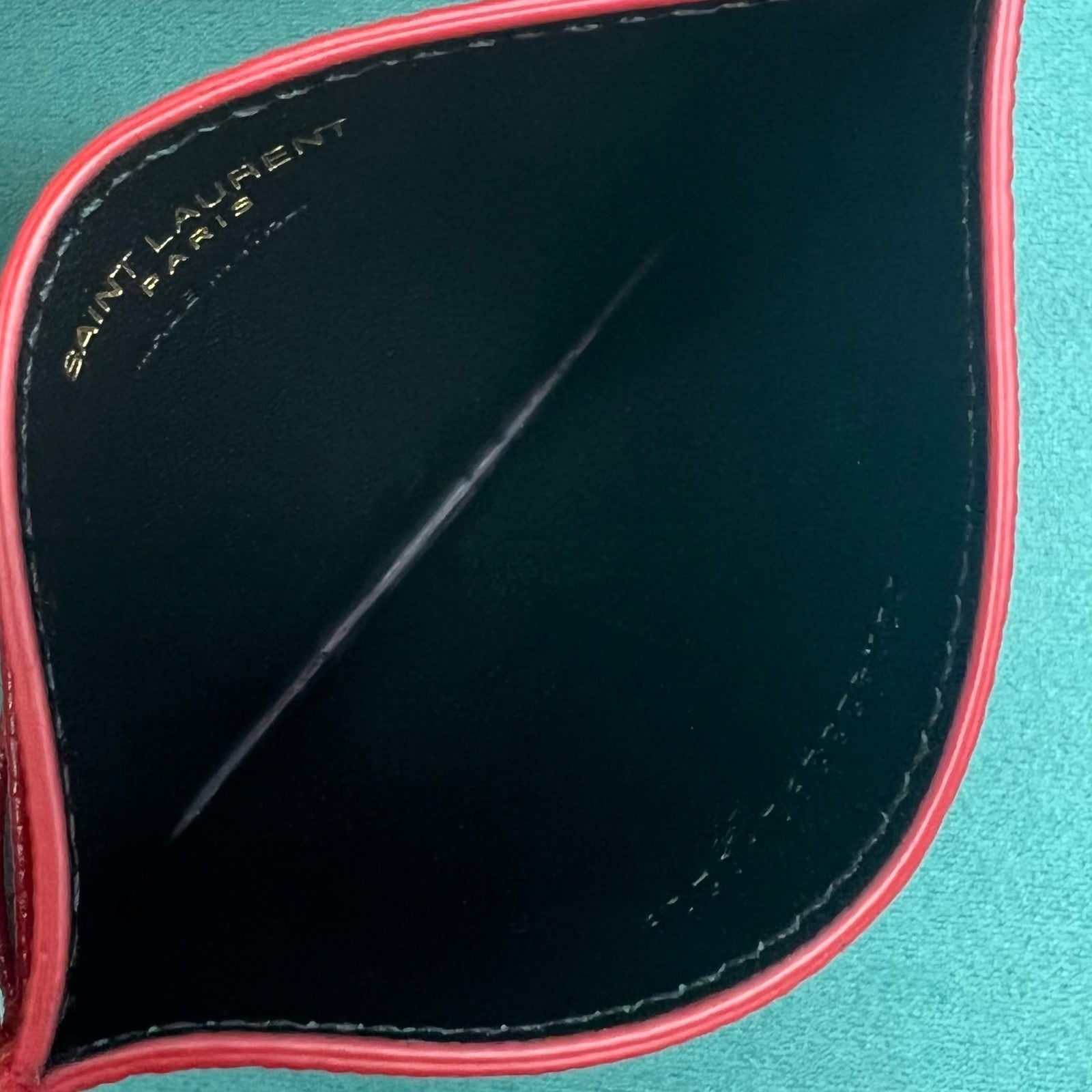 생로랑 모노그램 마테라쎄 카드지갑