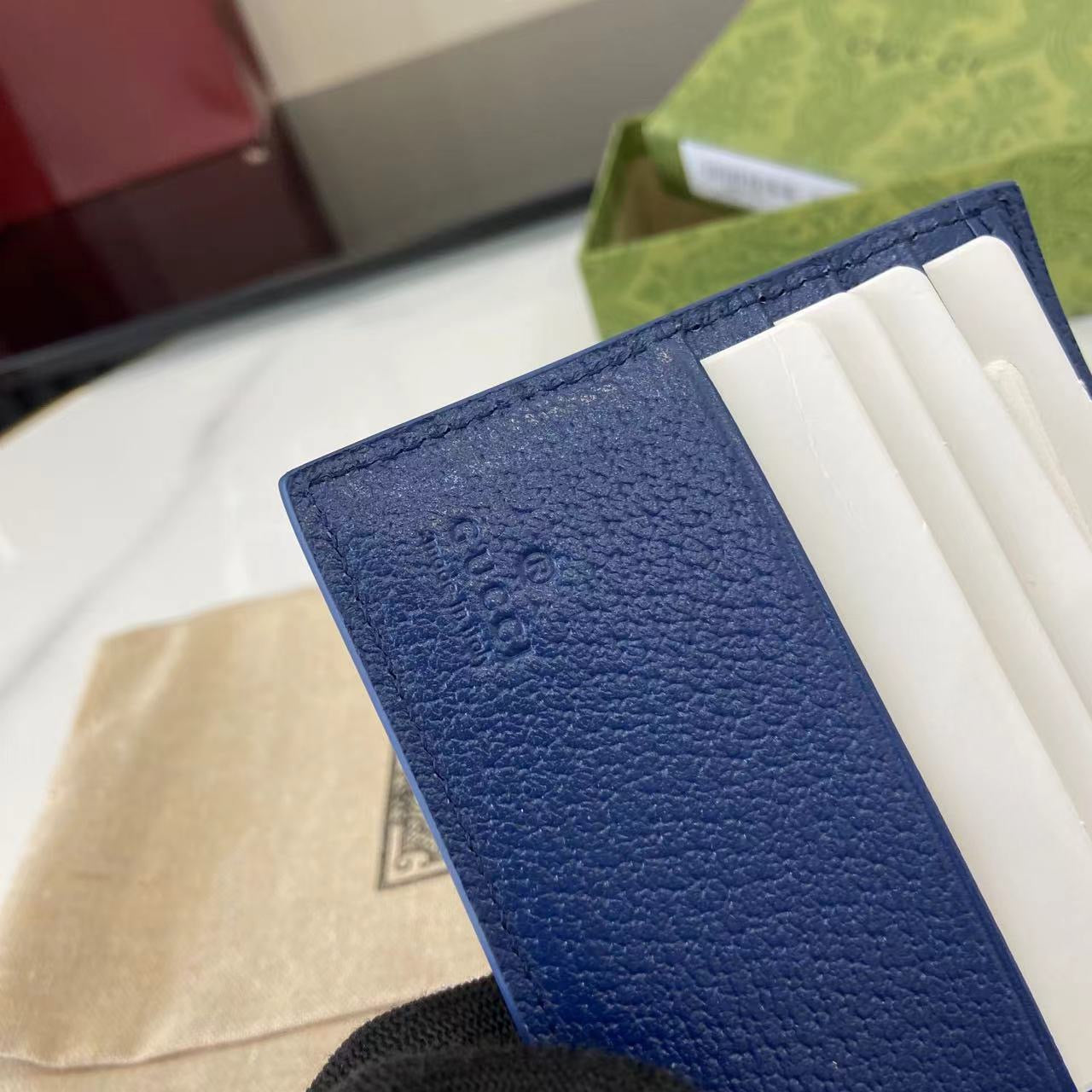 구찌 GG 플라크 디테일 슈프림 코인 반지갑