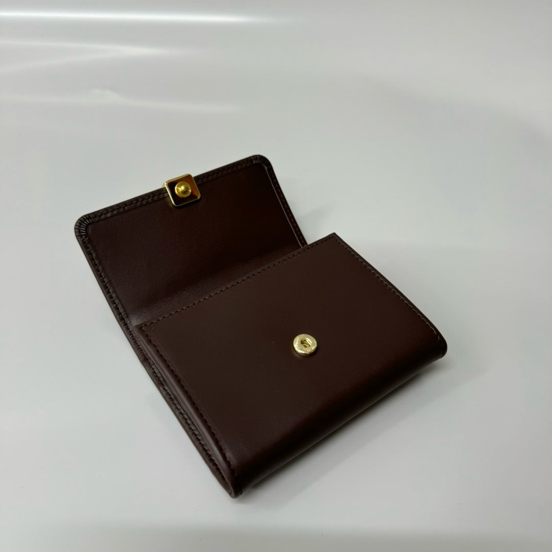 미우미우 로고 레더 반지갑