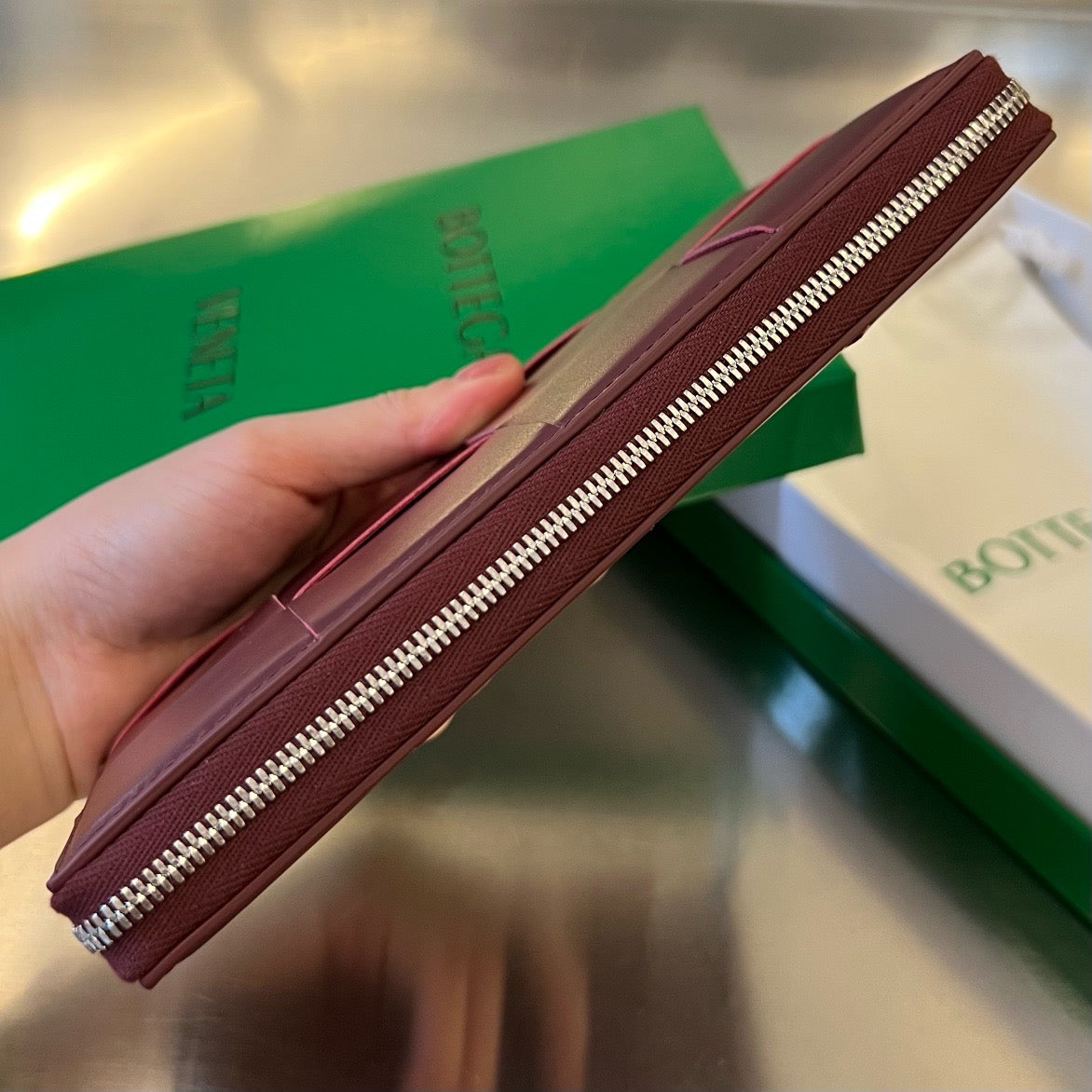 보테가 베네타 지퍼 어라운드 카세트 장지갑