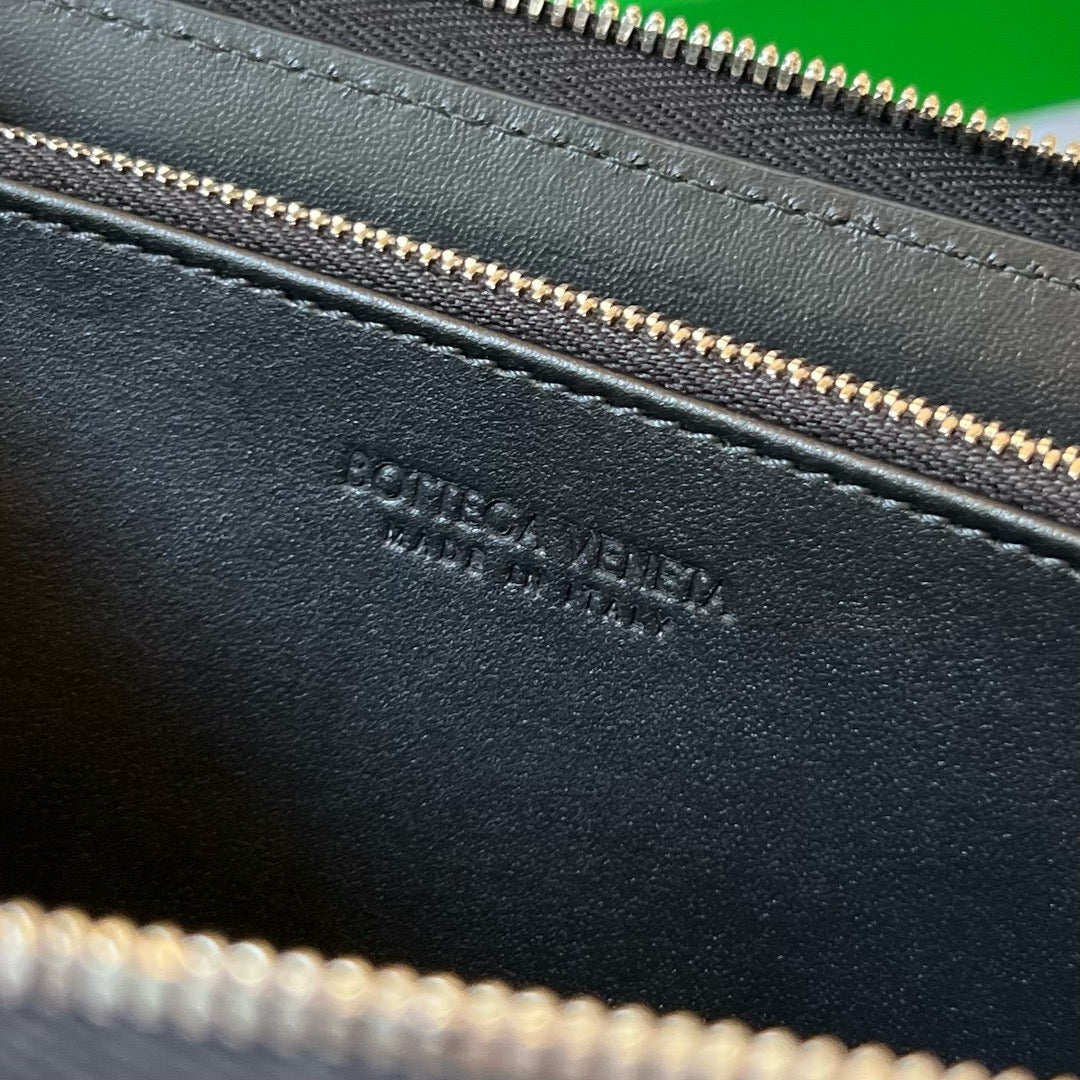 보테가 베네타 지퍼 어라운드 카세트 장지갑