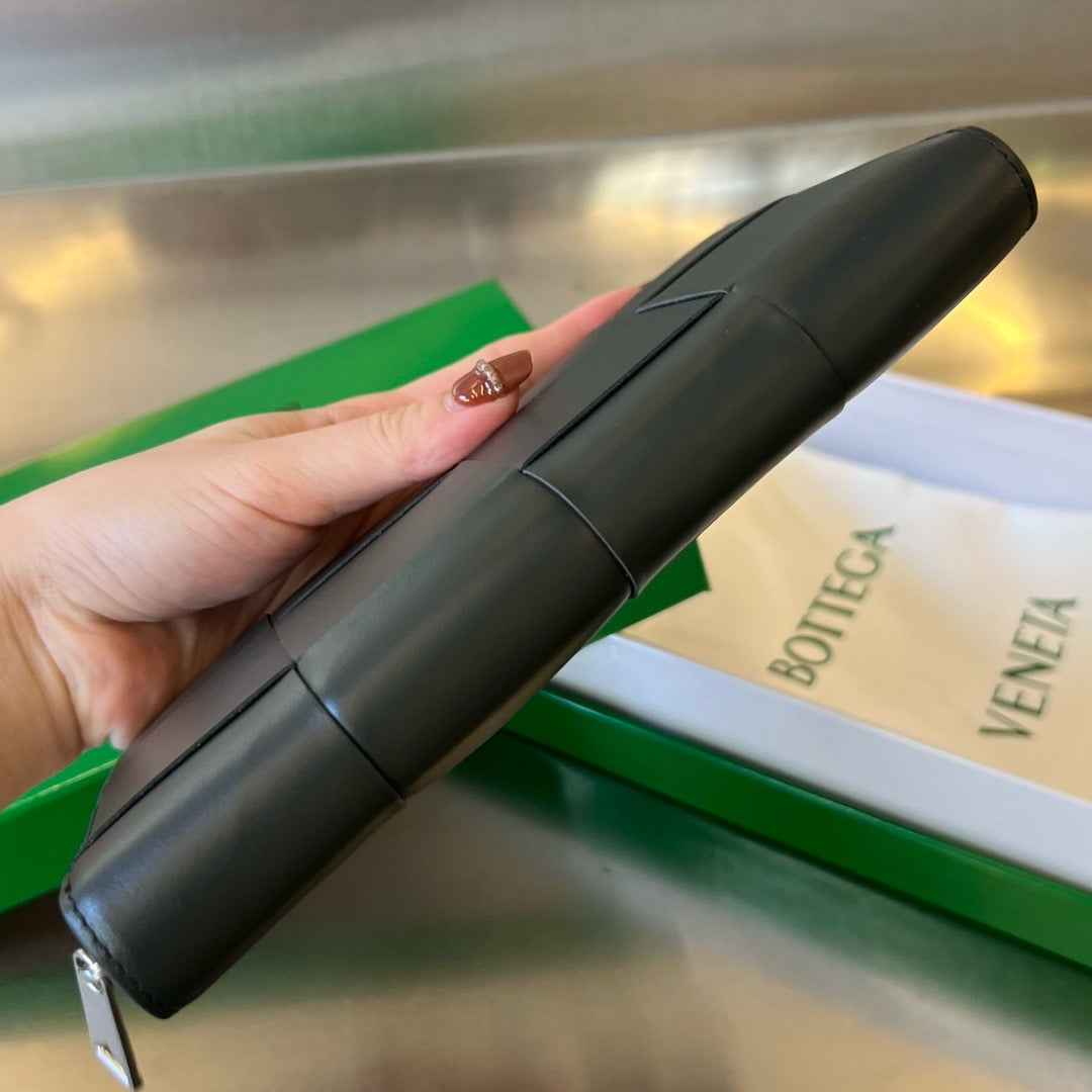 보테가 베네타 지퍼 어라운드 카세트 장지갑