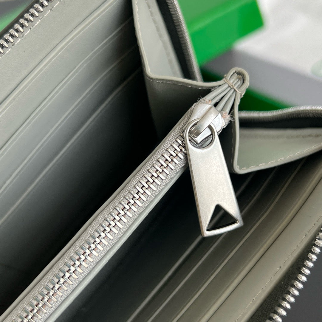 보테가 베네타 지퍼 어라운드 카세트 장지갑